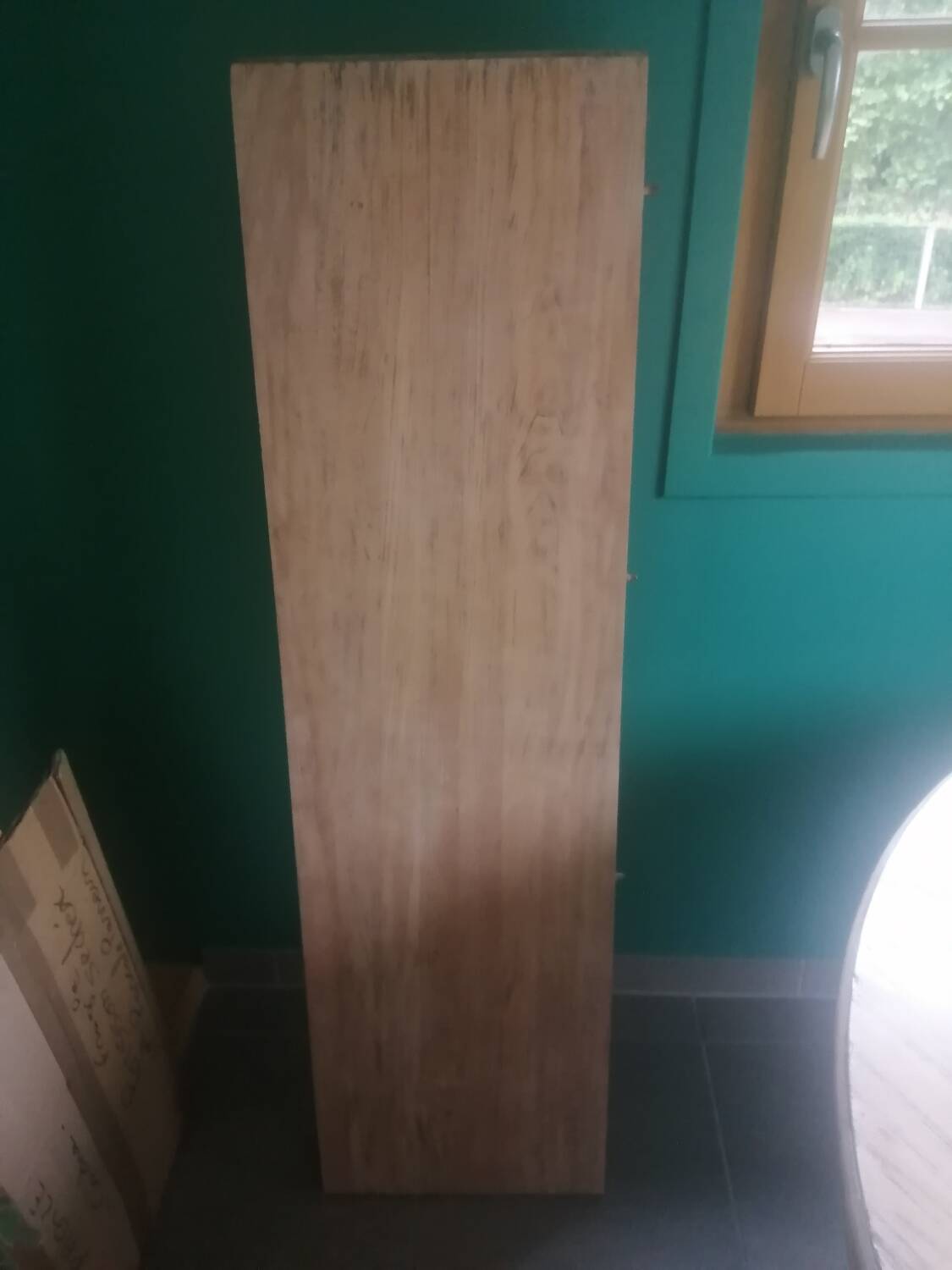 Round table for 12 people