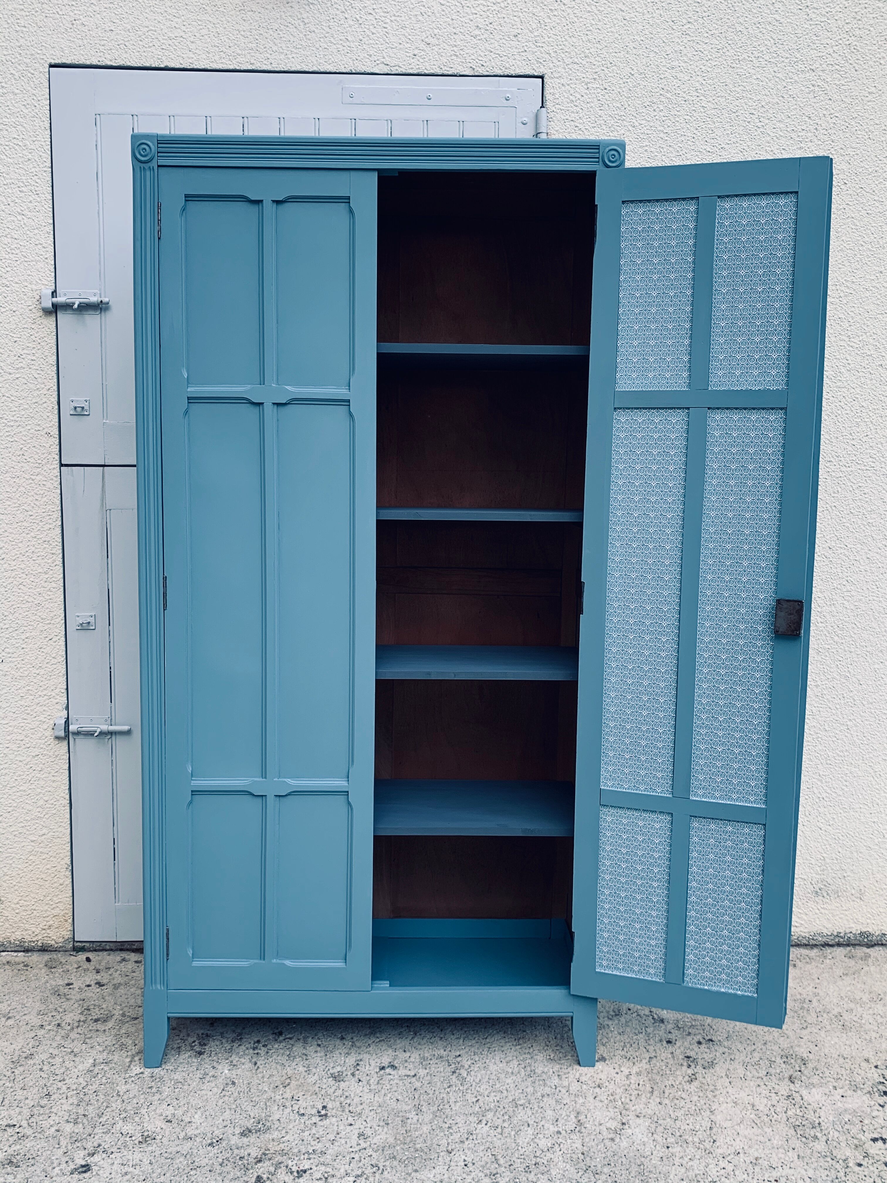 Greyish blue Parisian wardrobe 1940