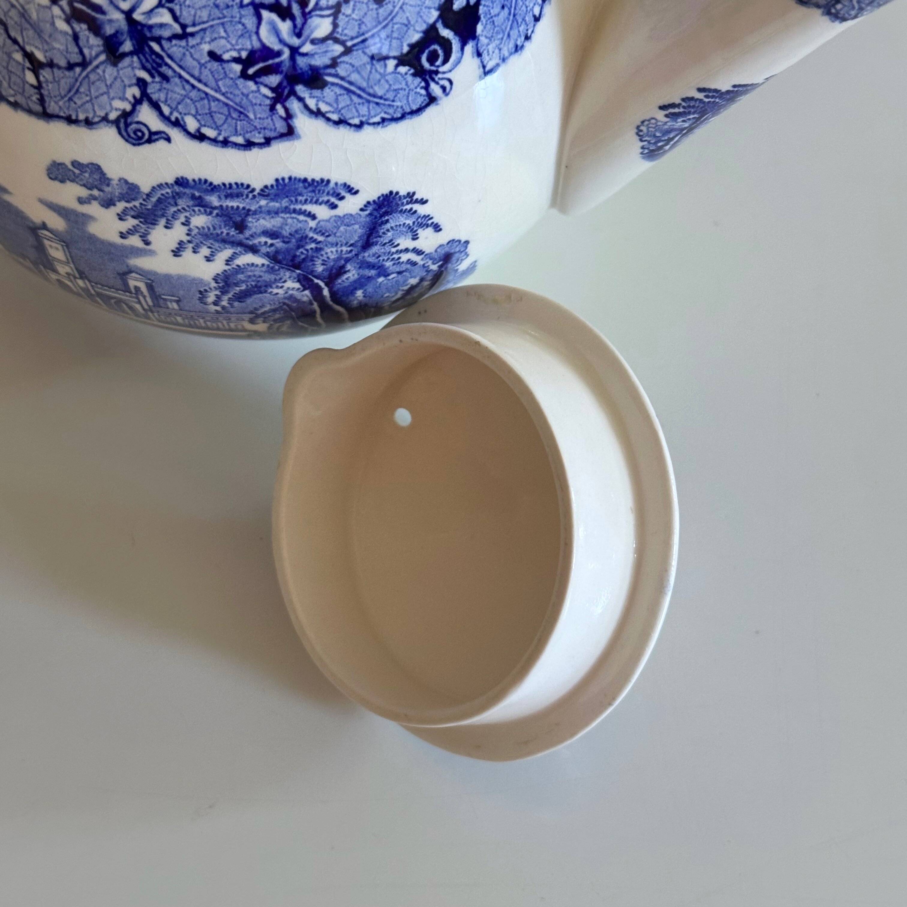 Théière « Vista Blue » de Mason – Faïence anglaise bleue et blanche