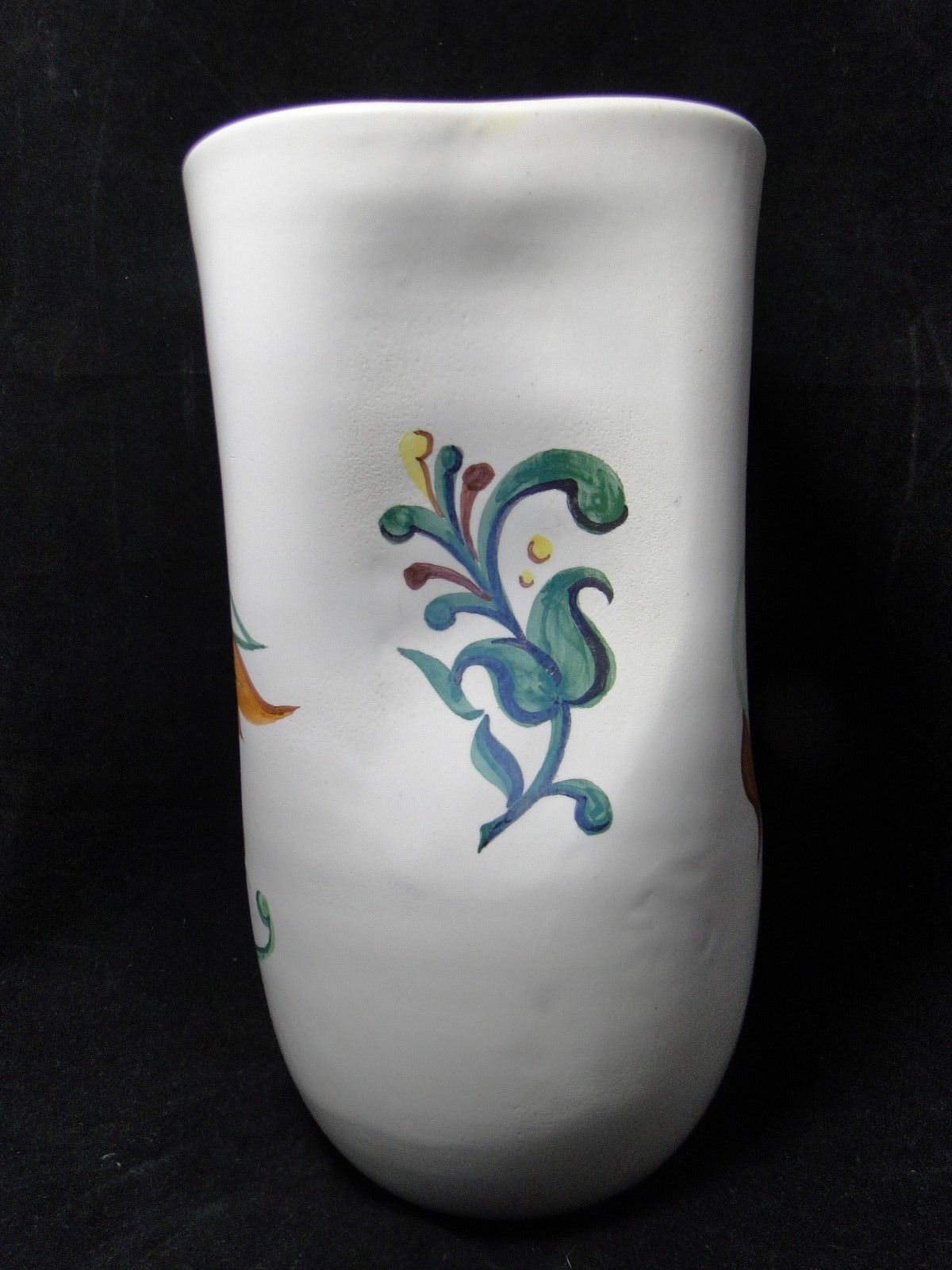 Cerart Monaco vase n° 947 with bird decoration