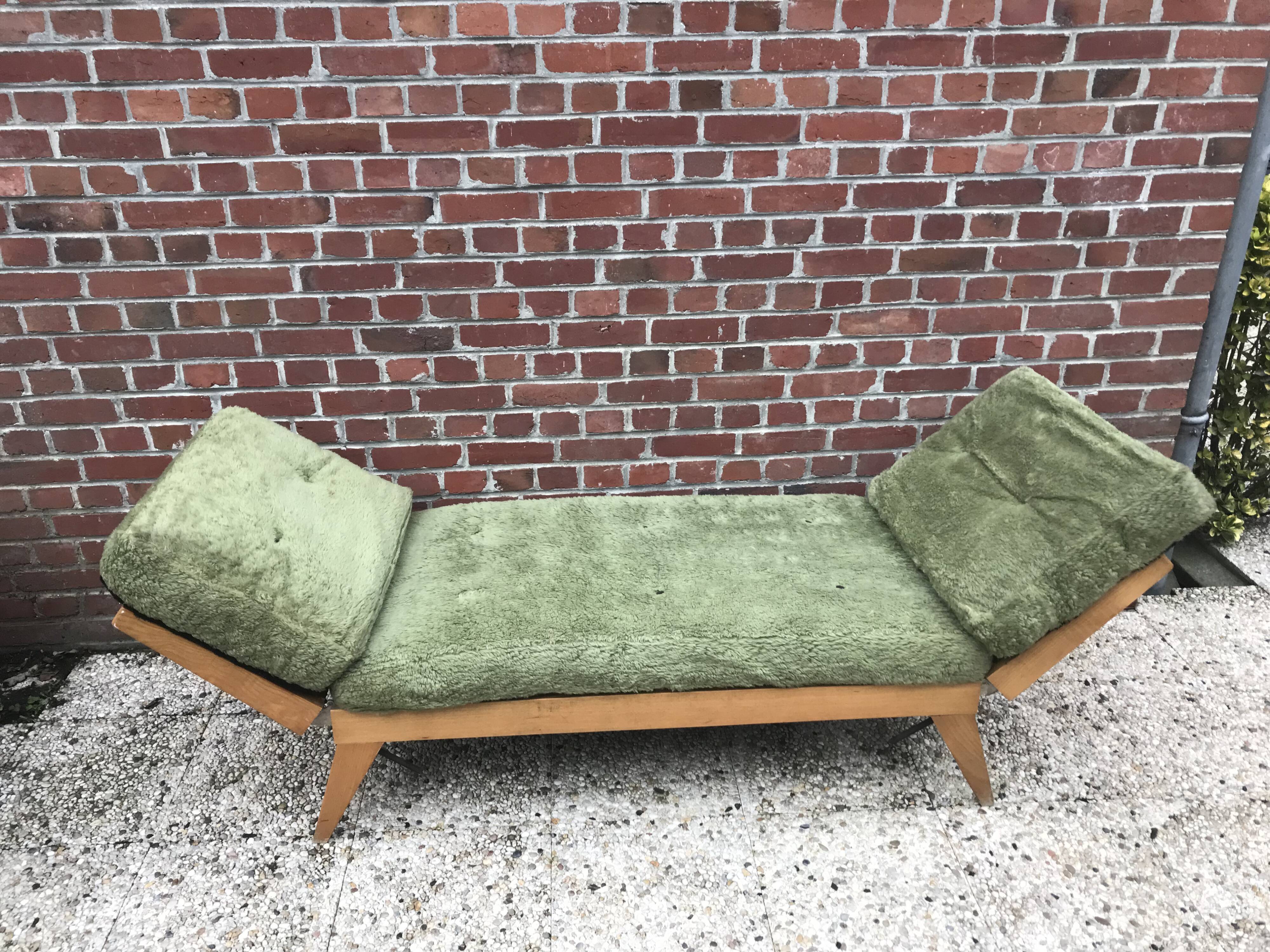 Day bed vintage compass feet