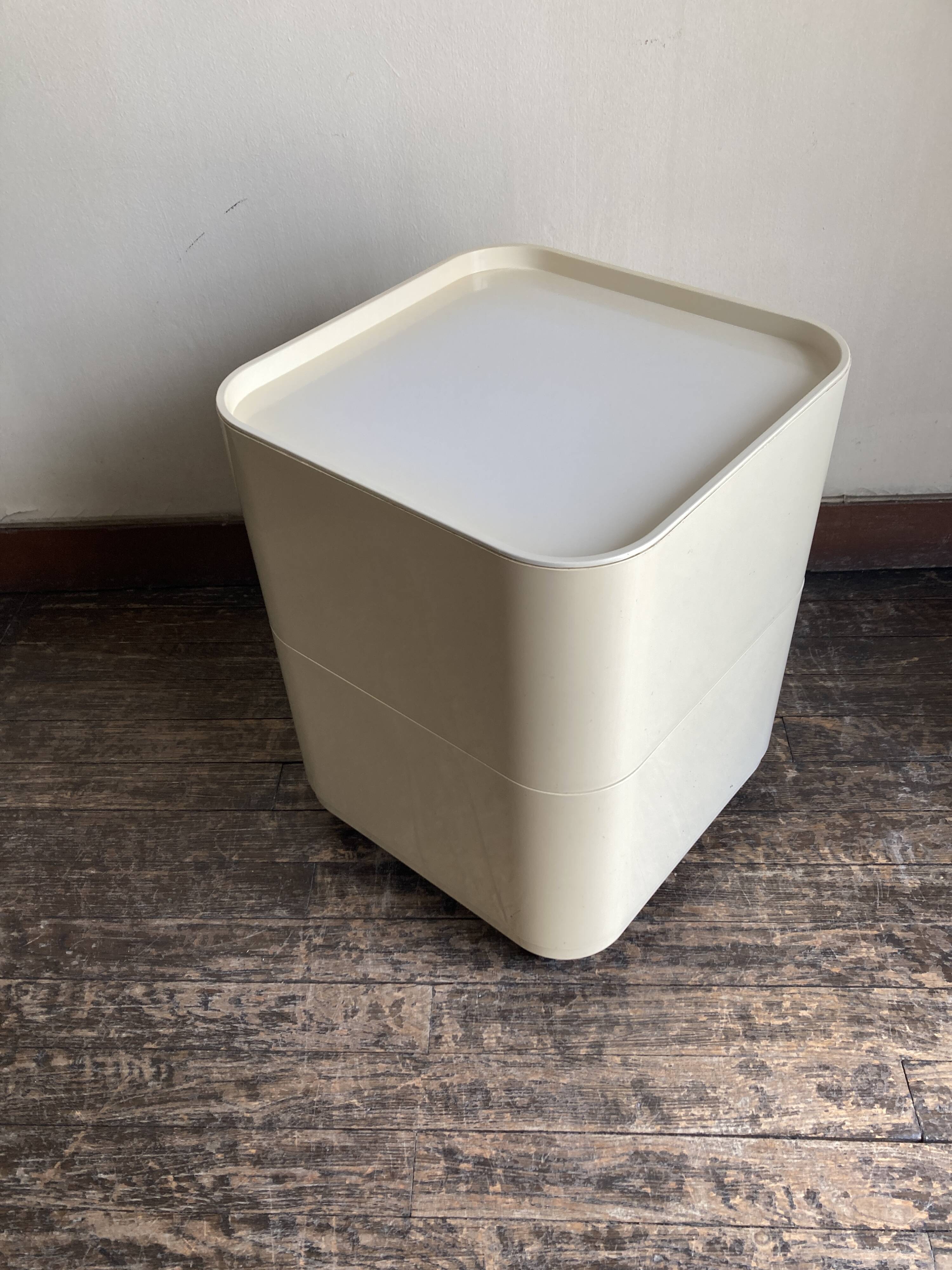 Componibili Caisson 4970 Castelli for Kartell 1969 white Space Aage 1969