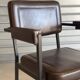 Paire de fauteuils de réunion vintage marron chocolat