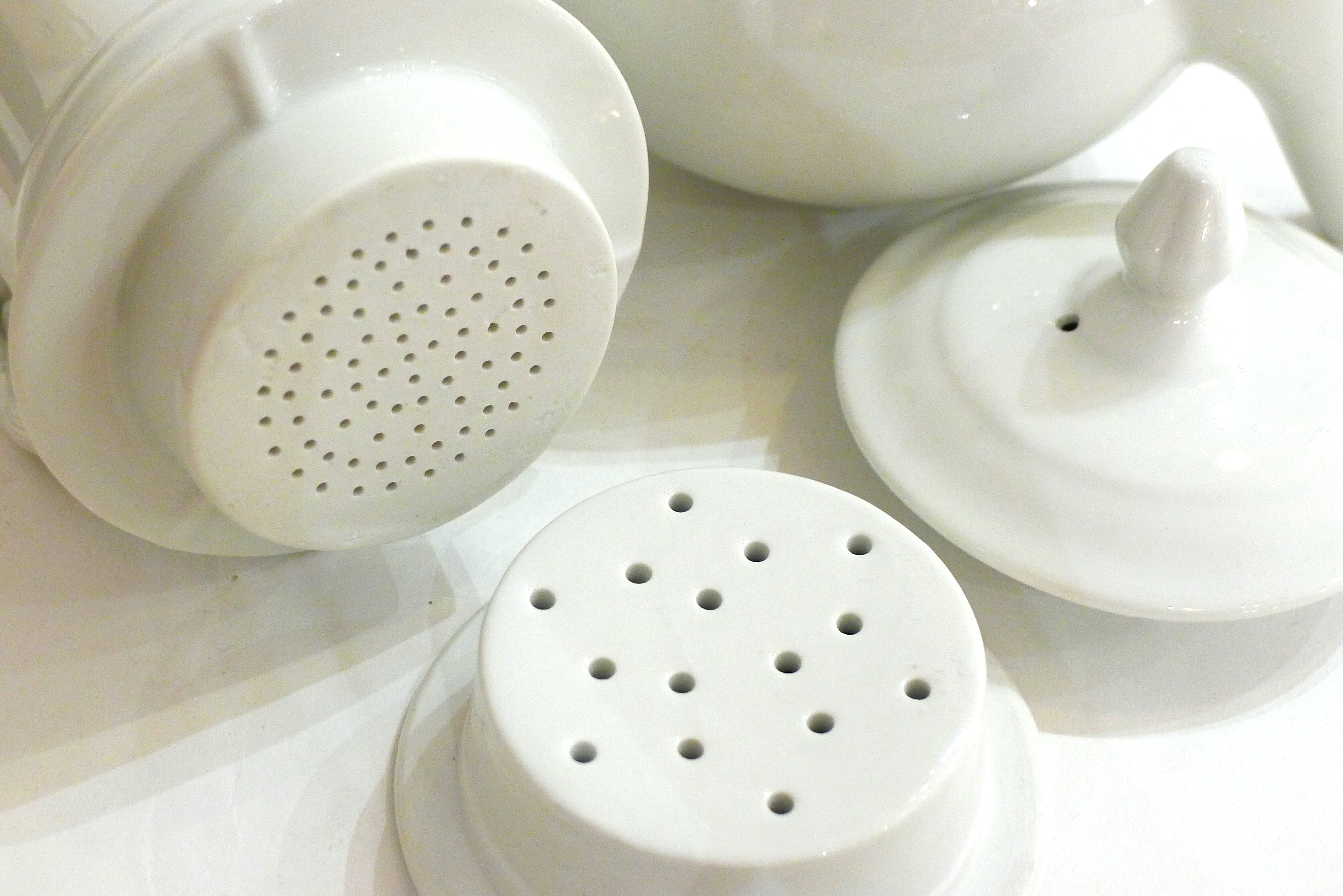 Apilco porcelain coffee maker with filter and Infuser