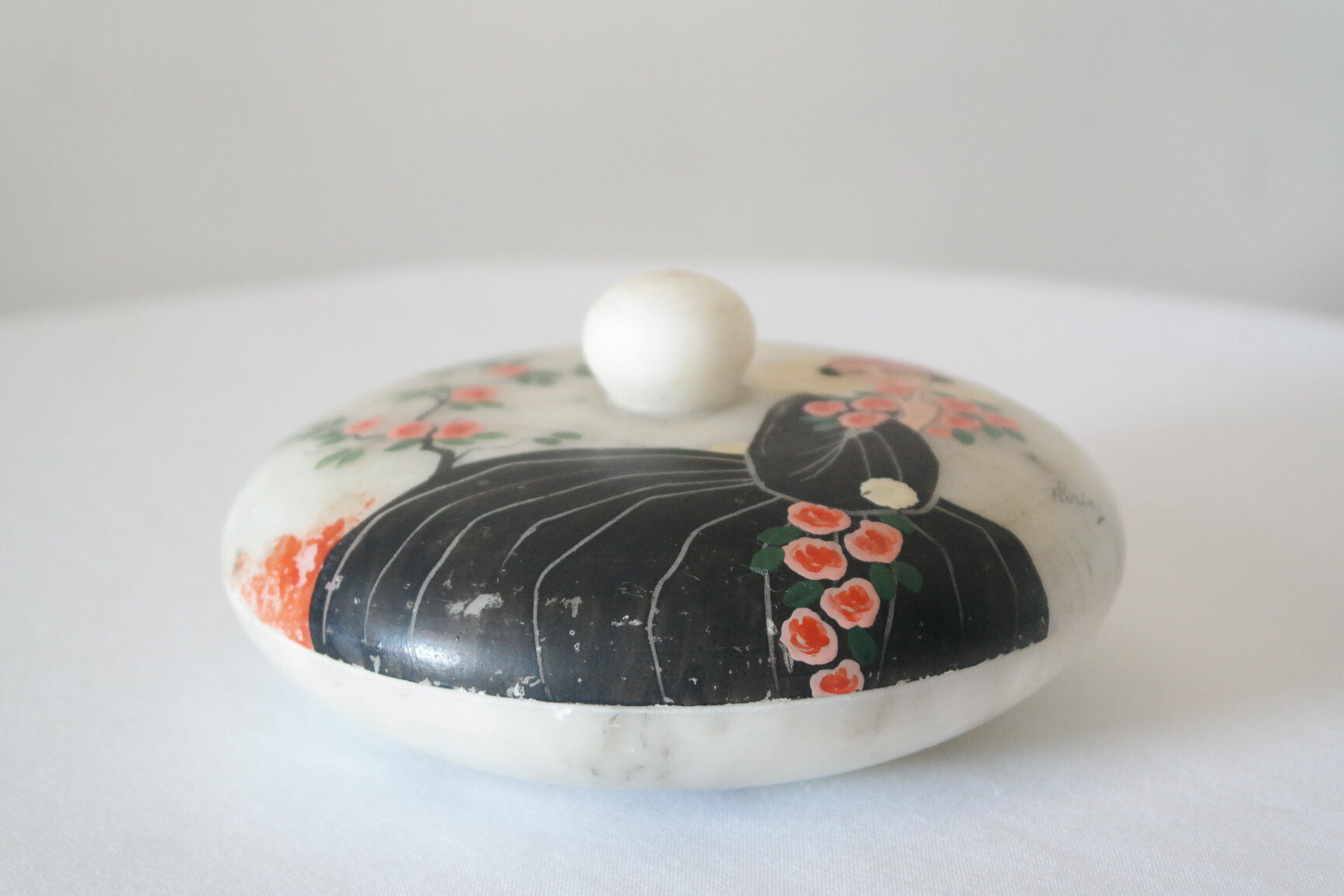 Hand-painted art deco round box