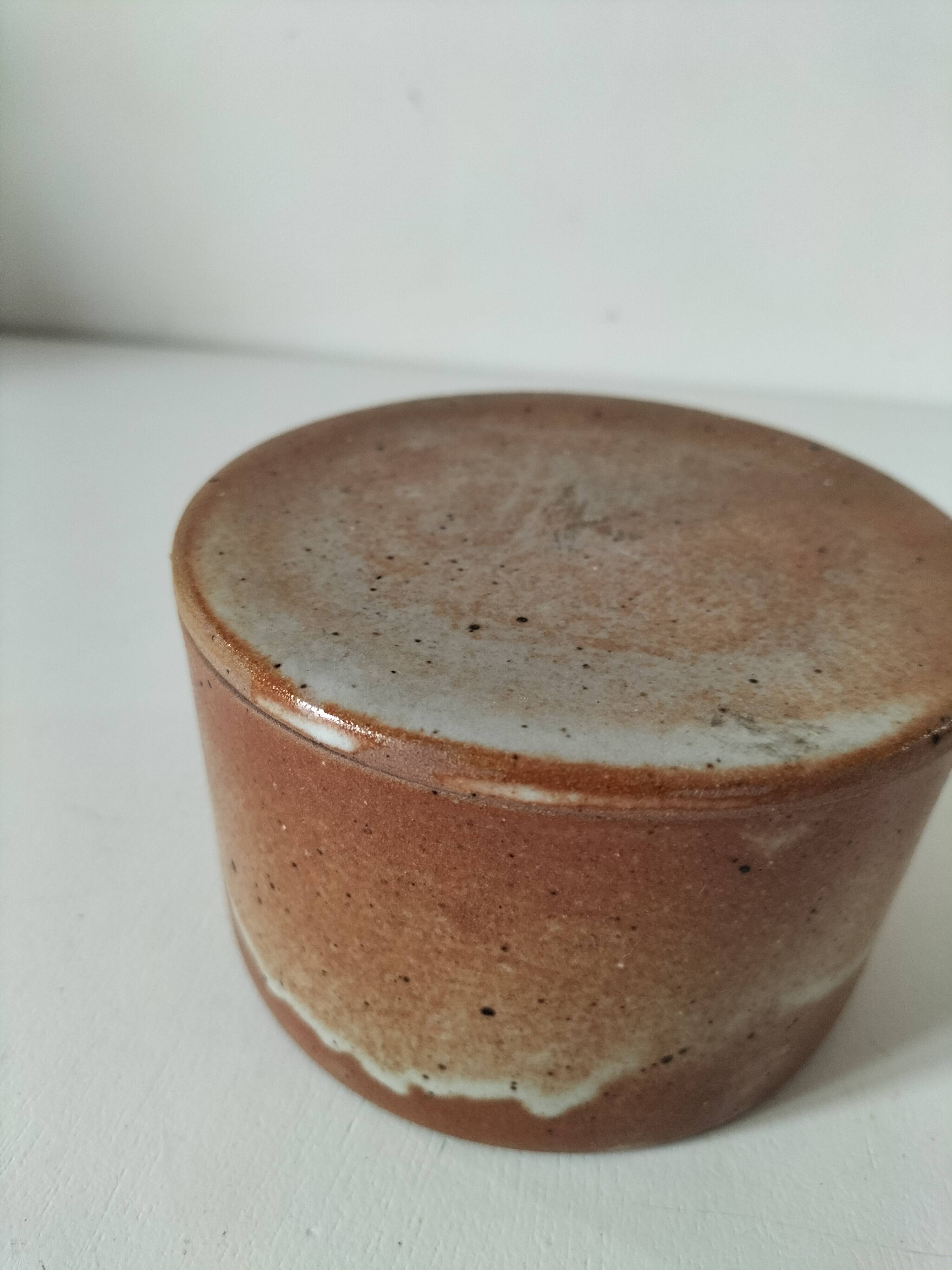 Antique water butter dish in stoneware – Handmade ceramics