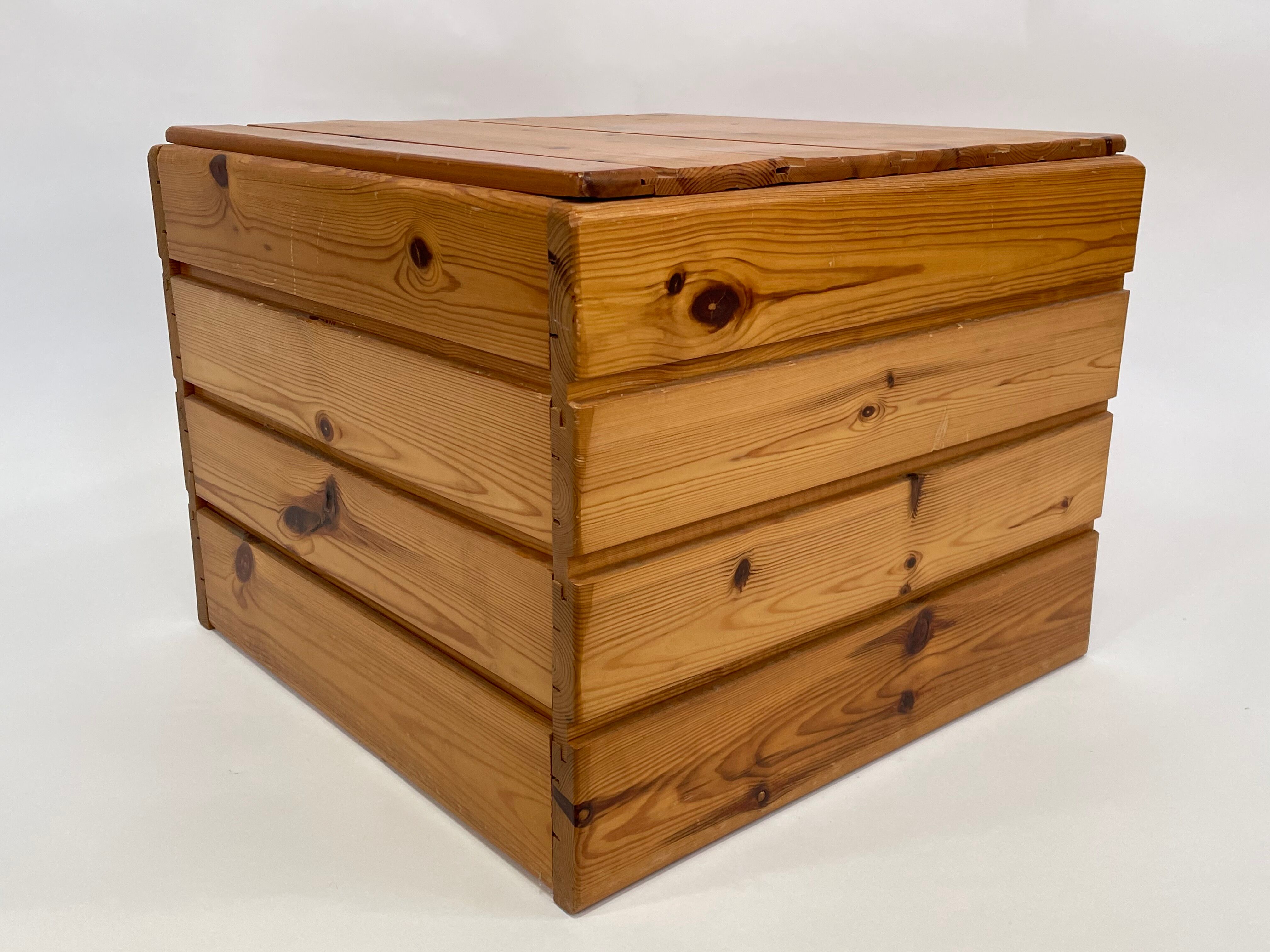 Vintage pine storage box basket wood minimalism 60s