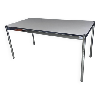 USM HALLER table