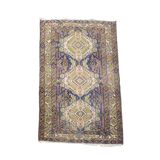 Hand-knotted rug with a pattern, 195 x 116 cm