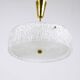 J.T. Kalmar Lustre pendentif en laiton et verre texturé rond, années 1950