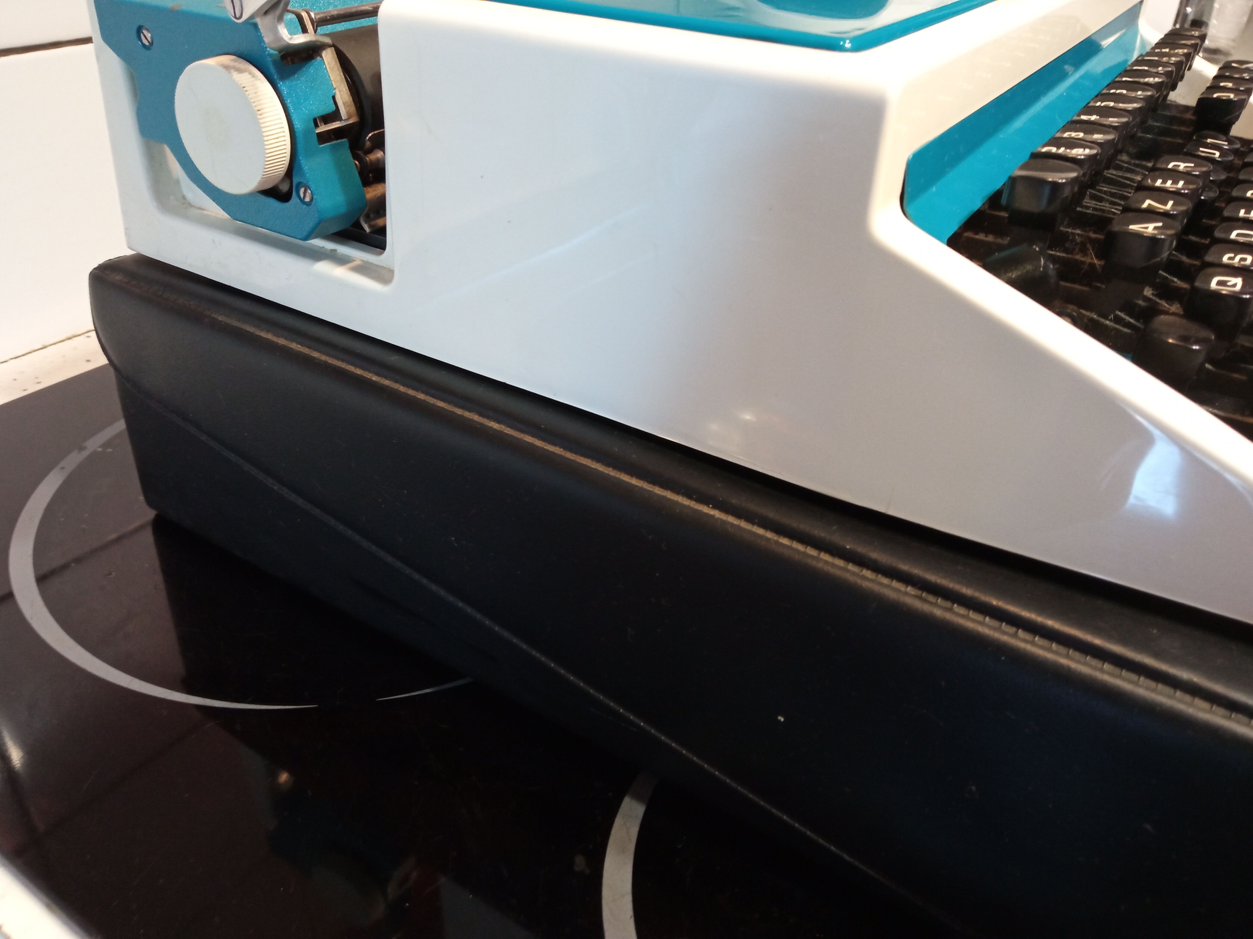 Blue Underwood 315 Portable Typewriter