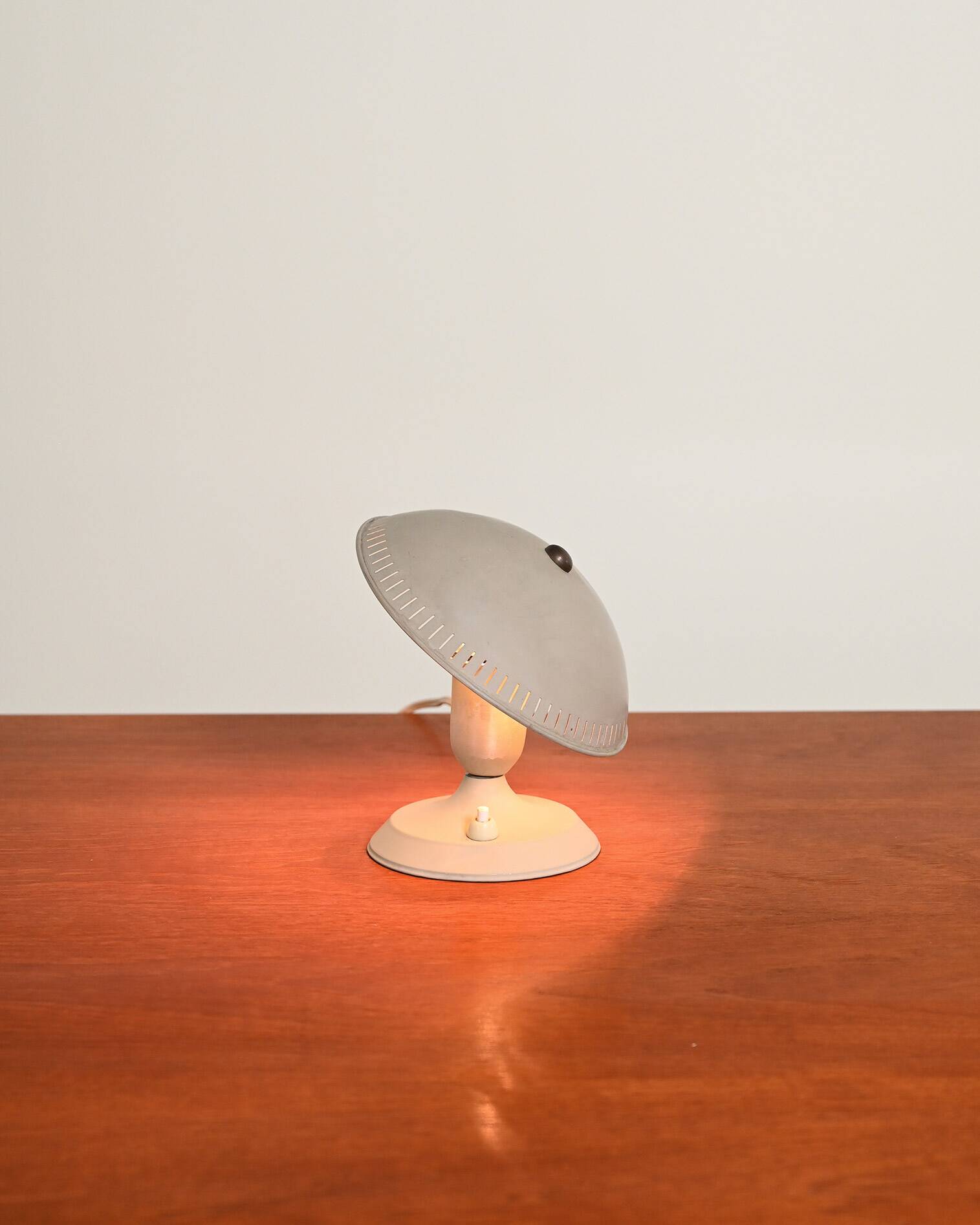 Lampe de table modèle "77" SAE, années 1950
