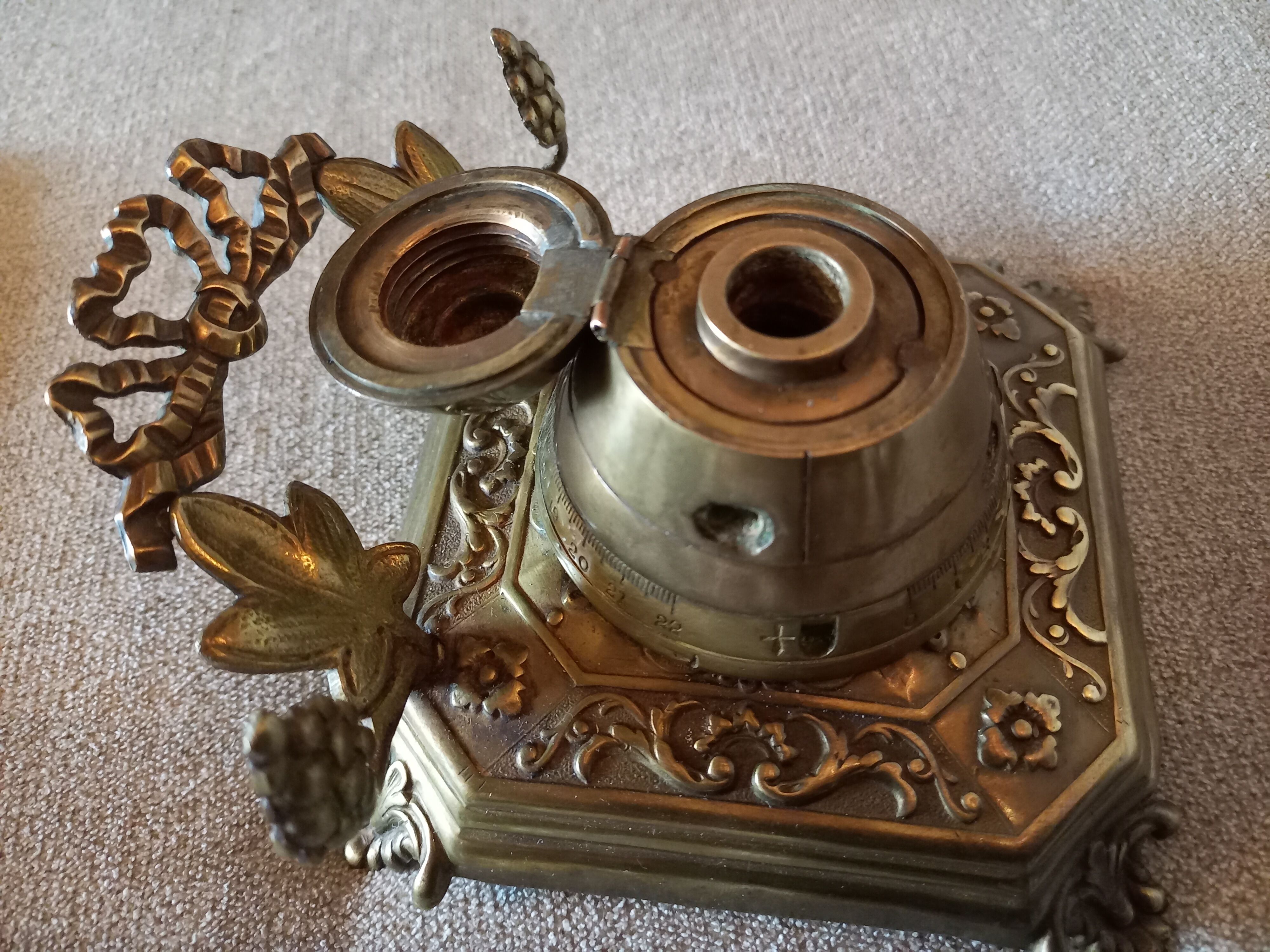 Inkwell craft of Poilus