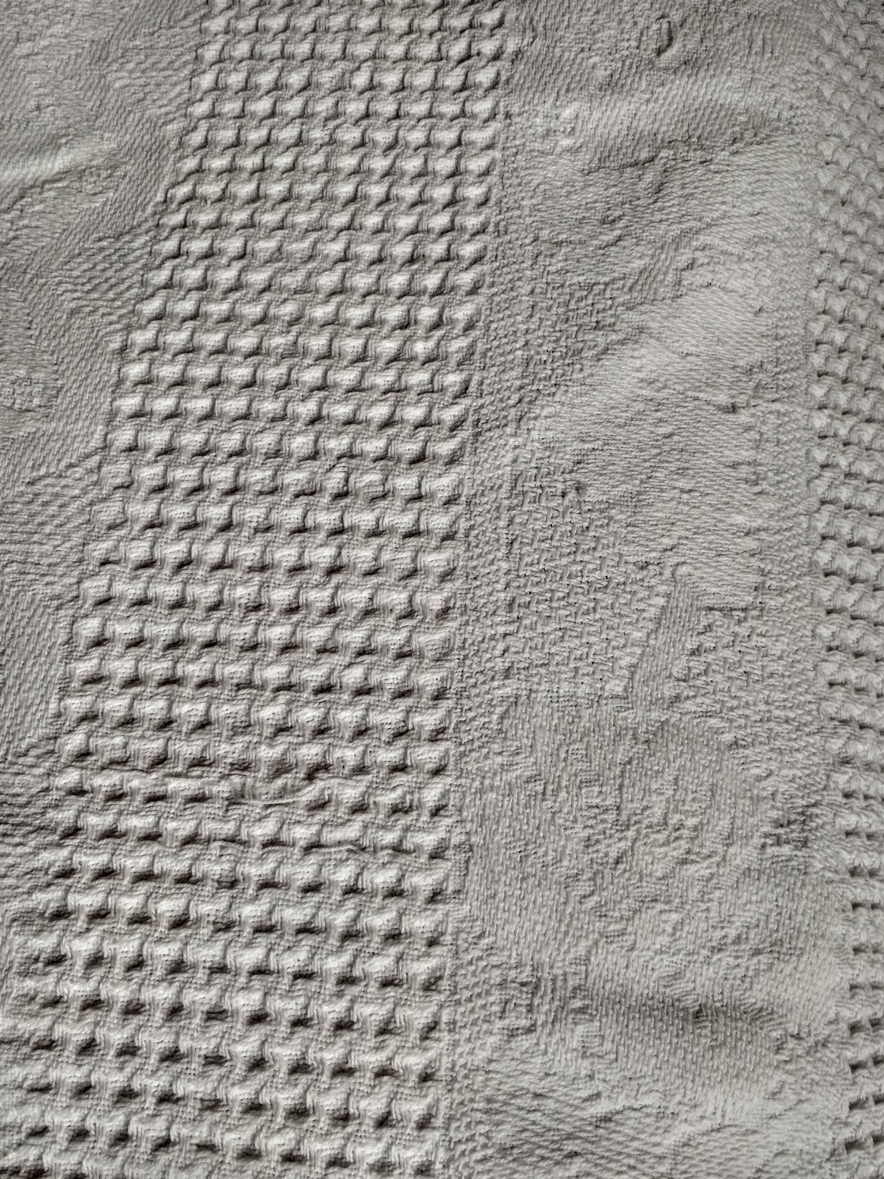 Bedspread in woven white cotton, double bed