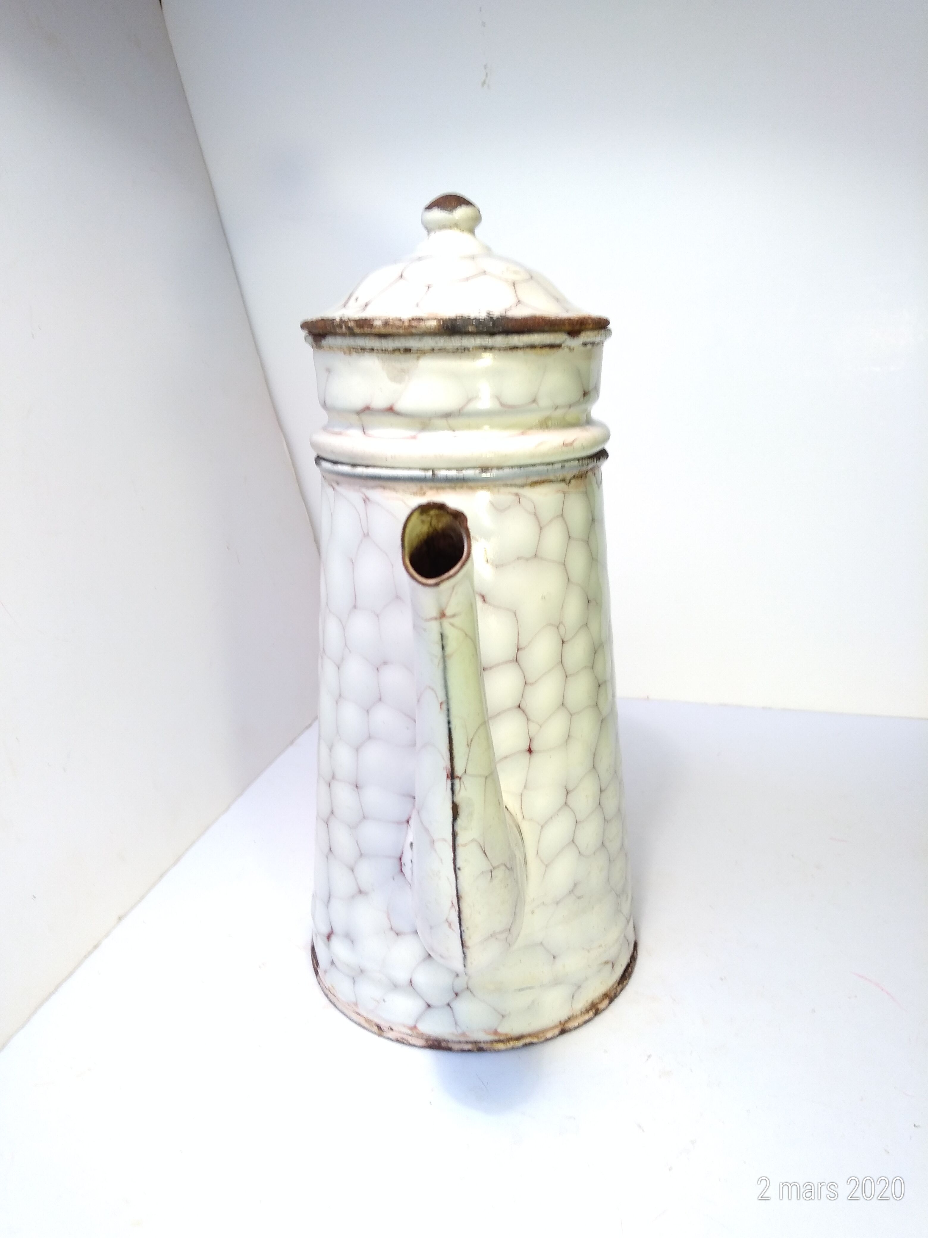 Old enamelled tin coffee maker