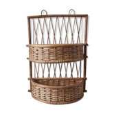 Wicker shelf to hang