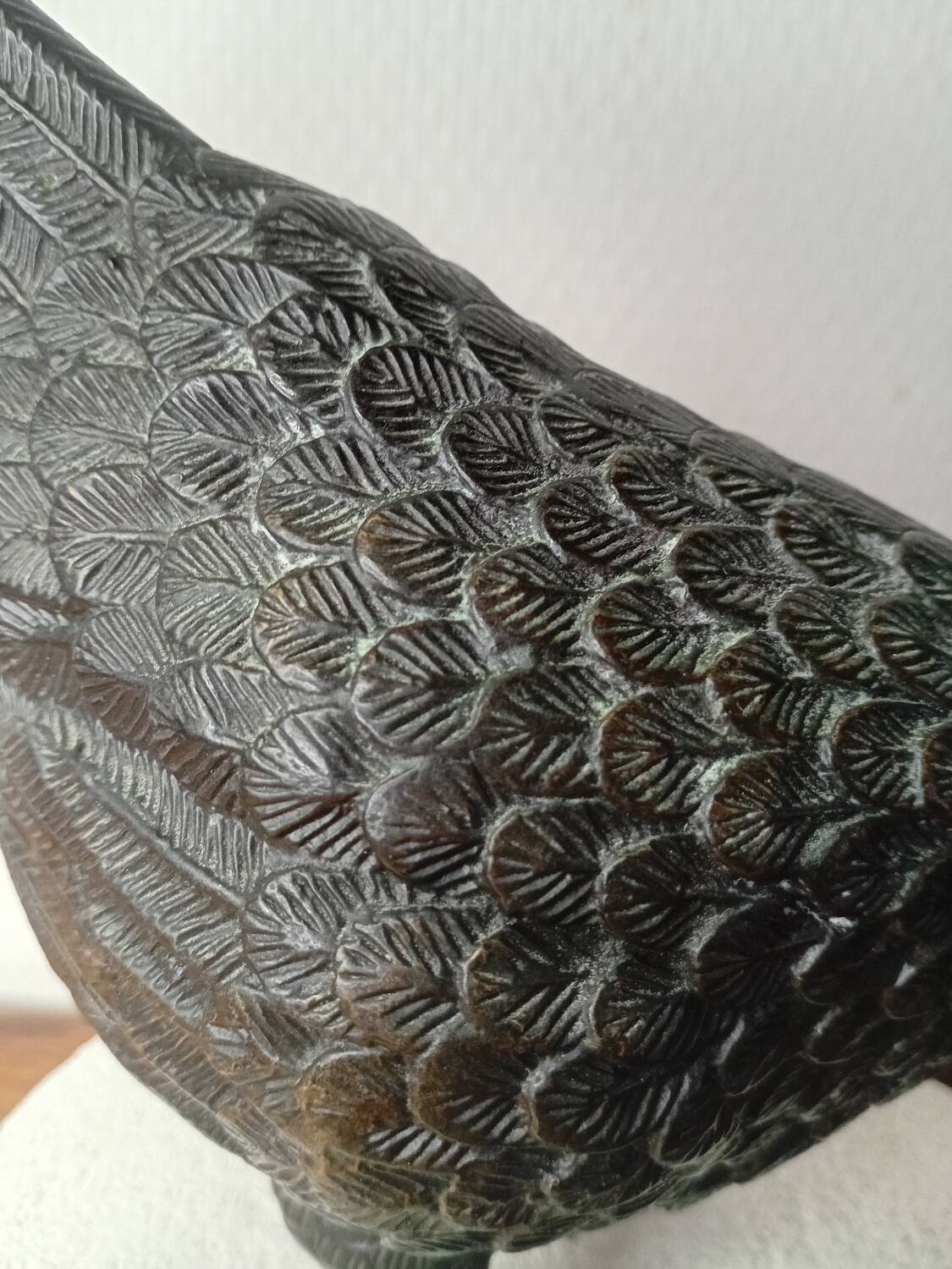 Patinated bronze hen from the Meiji period (1868-1912)