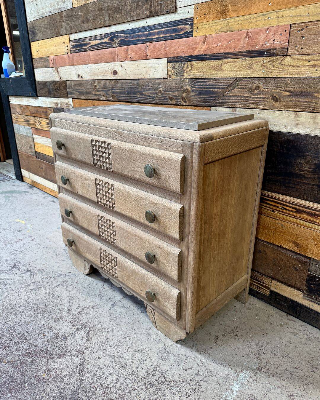 Art Deco commode in sandblasted oak