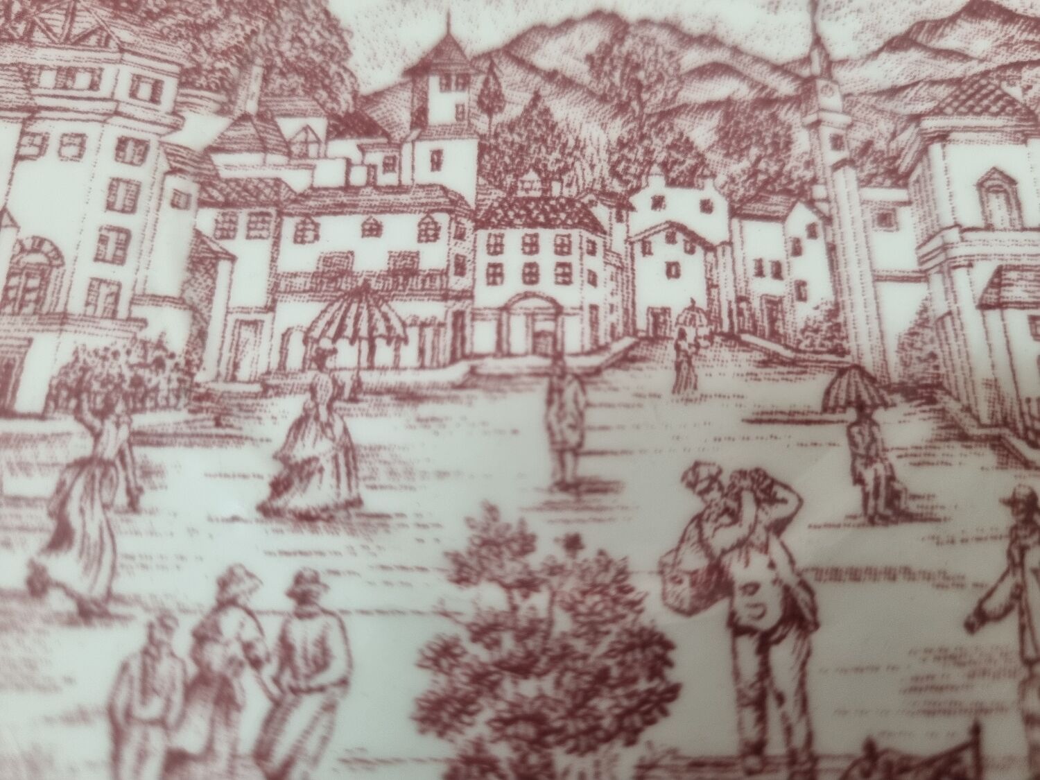 Porcelain plate Corona Colombia