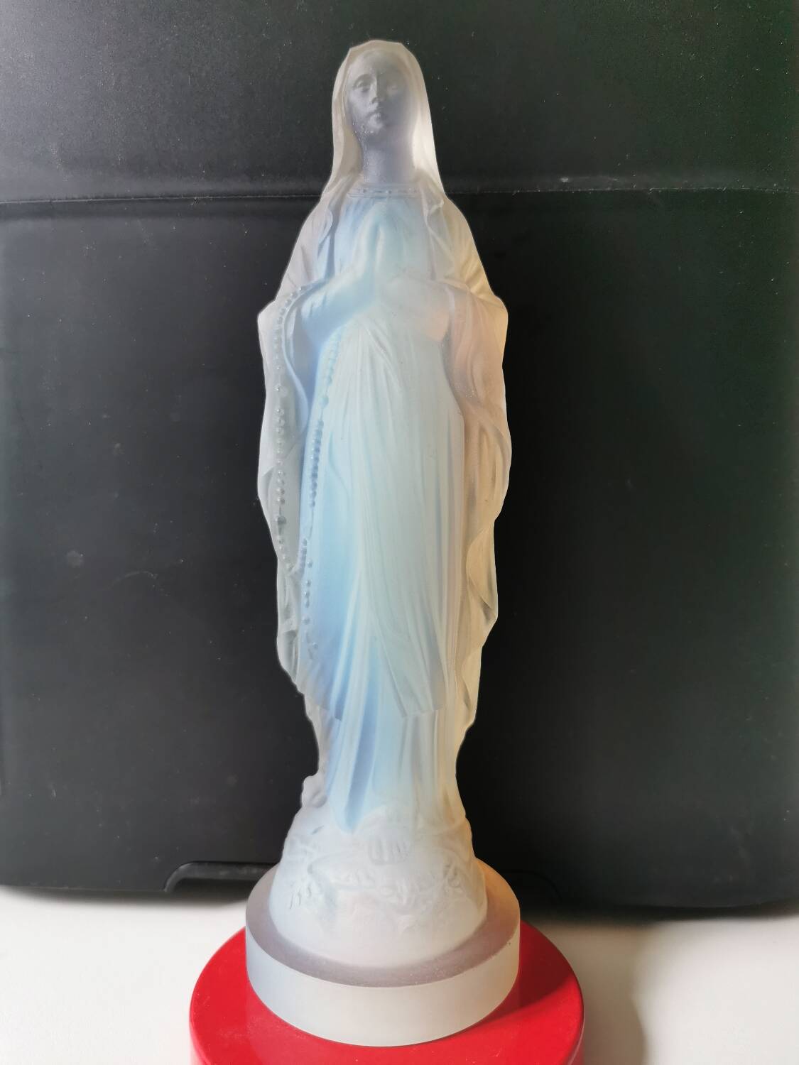 Opalescent Virgin Etling