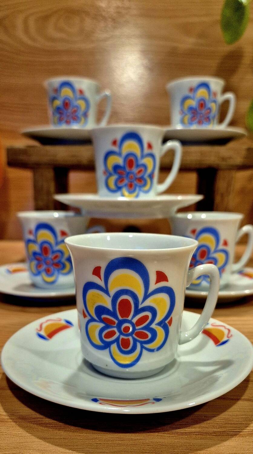 Luscia coffee cup set X6 Vintage 70's