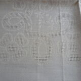 Embroidered ivory tablecloth with 12 towels