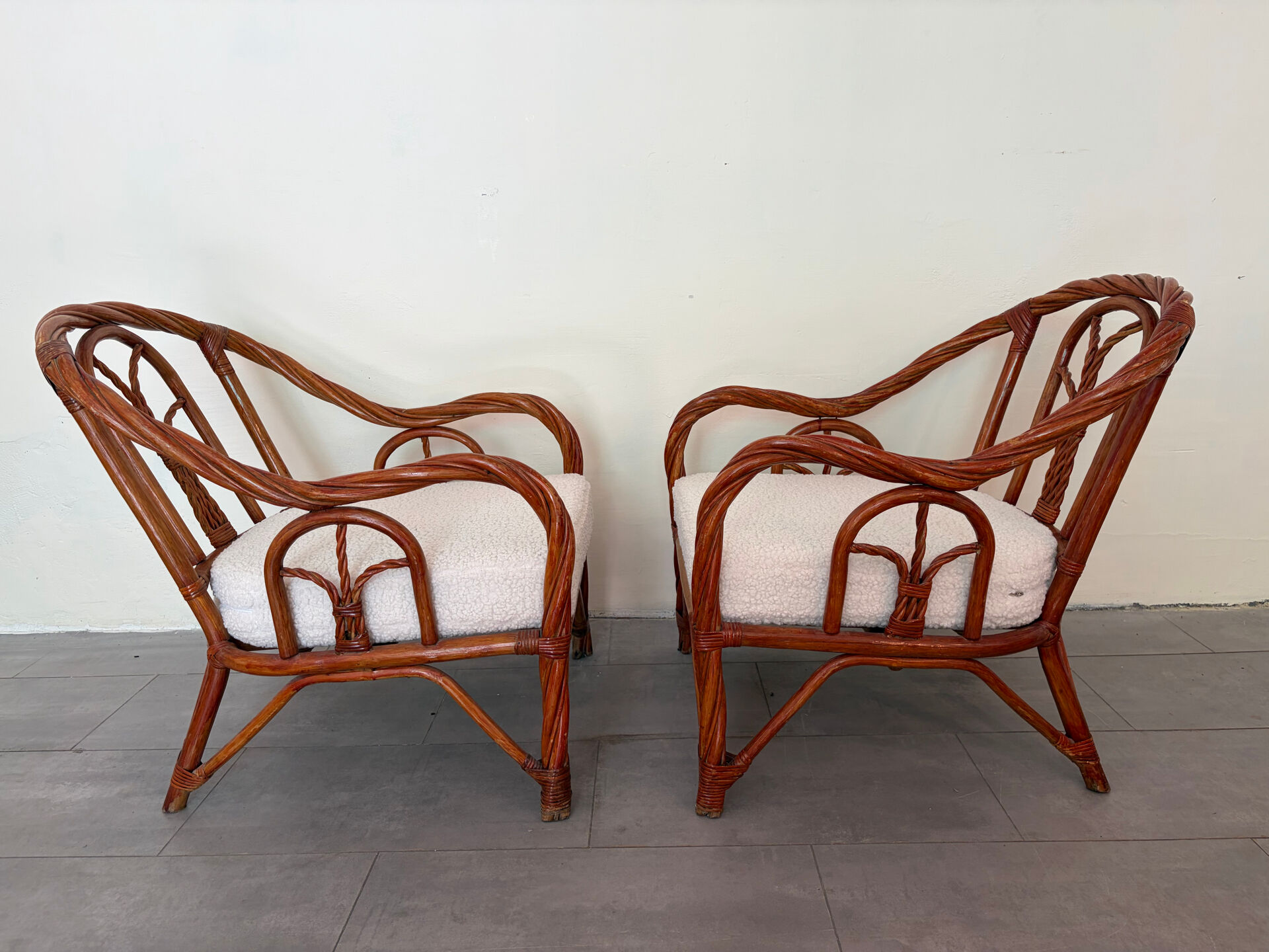 Paire de fauteuils en rotin torsadé 