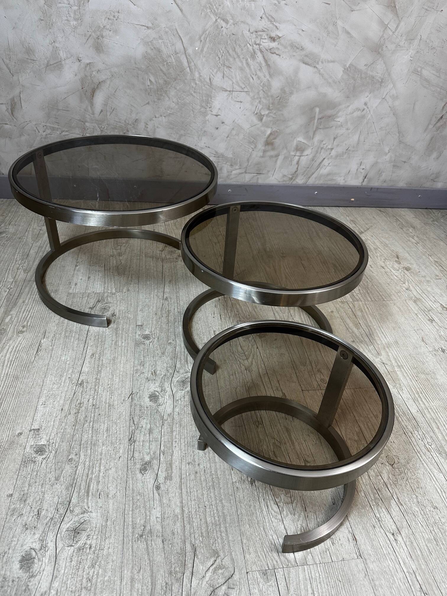 Vintage nesting tables