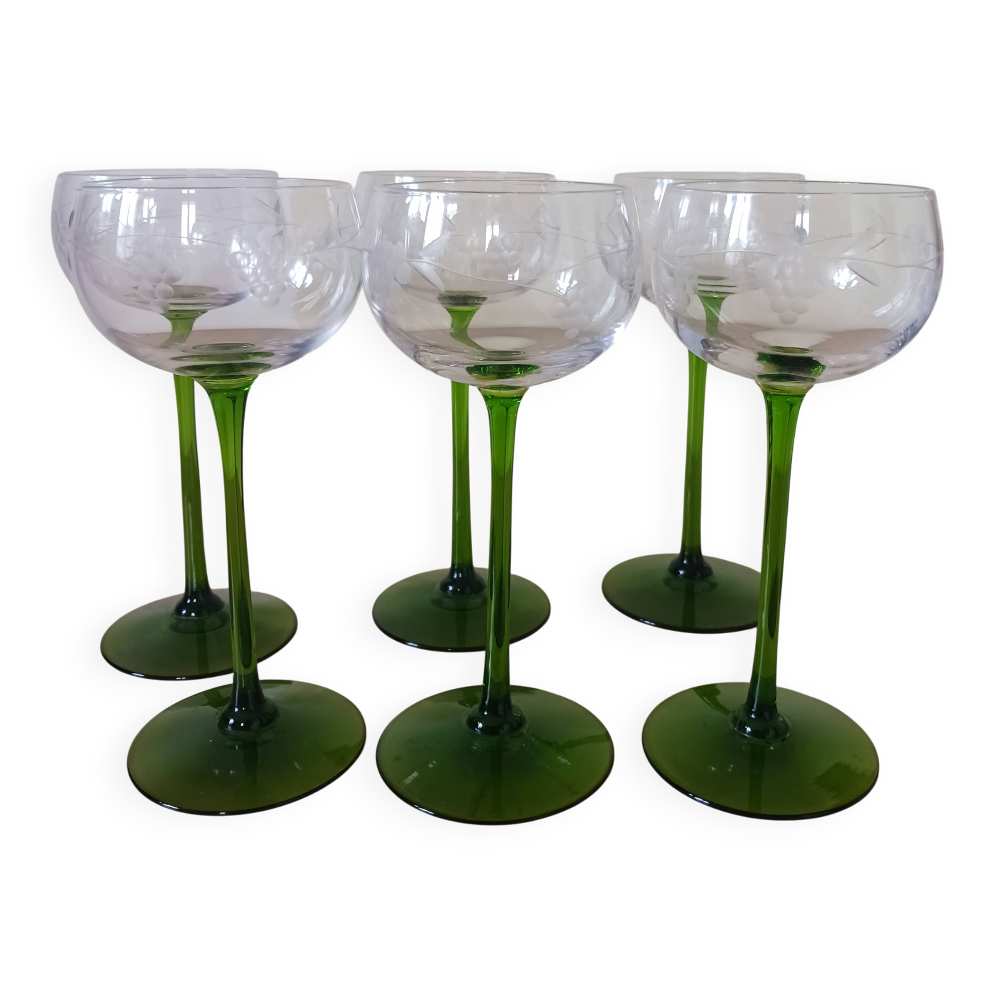 White wine glasses in crystal.