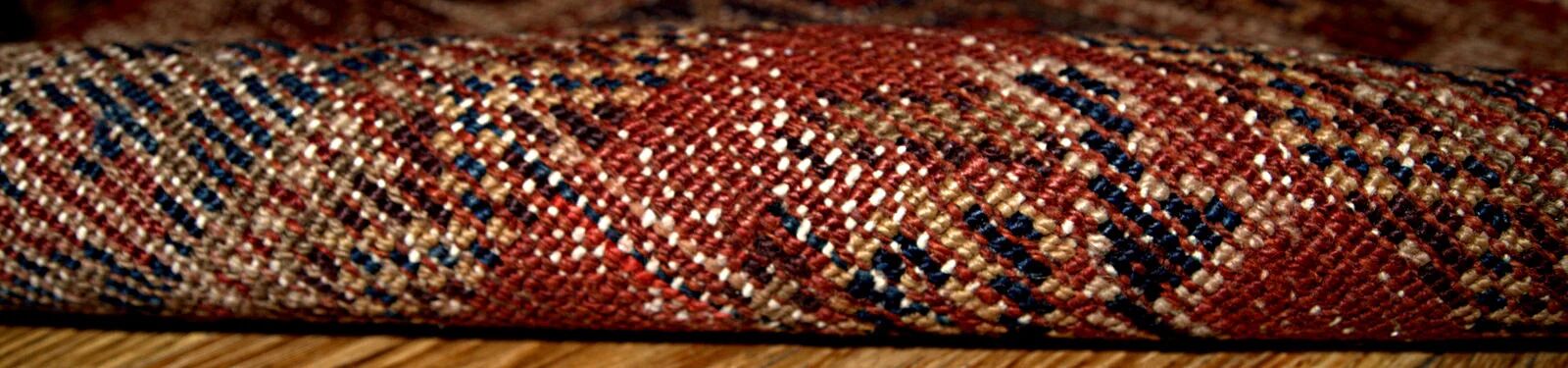 Handmade antique Persian Shiraz rug 97cm x 180cm 1920s