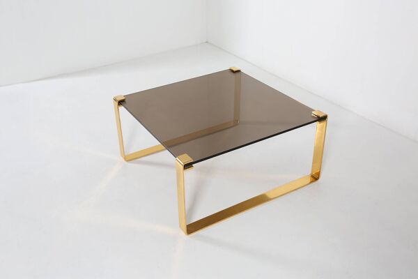Table basse du milieu du siècle avec base plaquée or et plateau en verre, années 1970