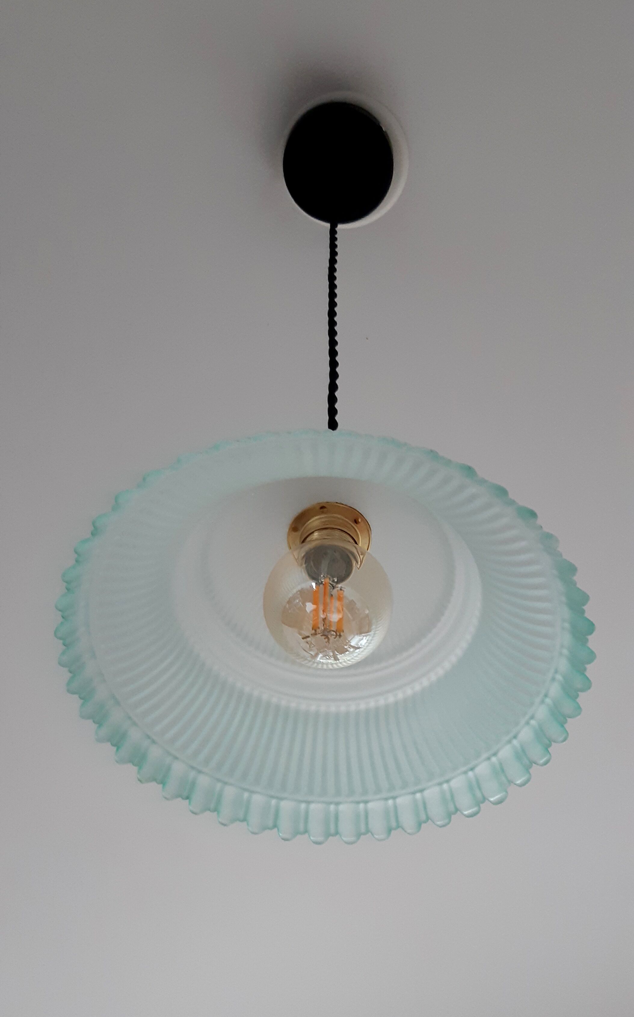 Vintage glass suspension