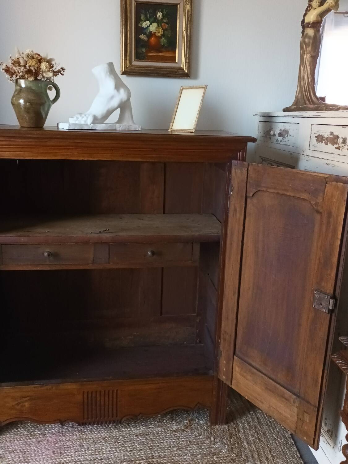 High walnut sideboard, early 20th century