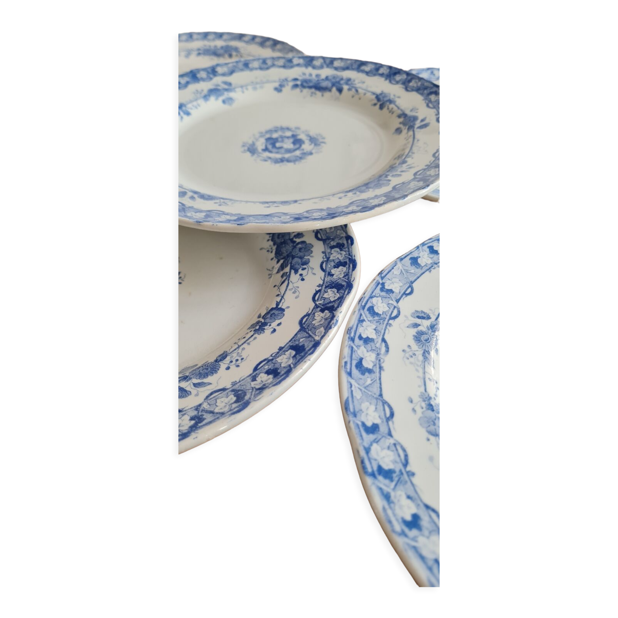 Set of 5 iron clay plates