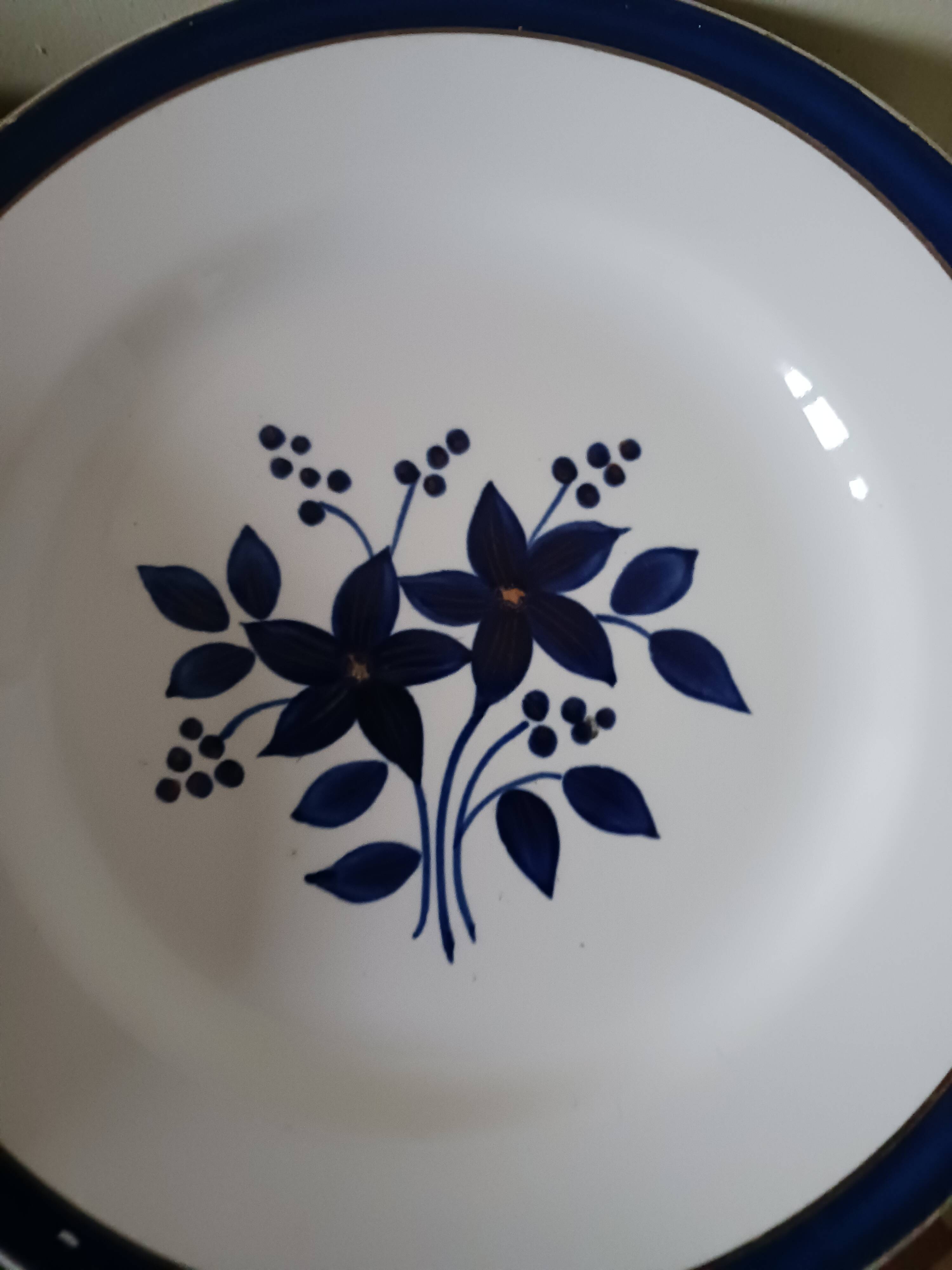 Dessert plates Moulins des Loups.