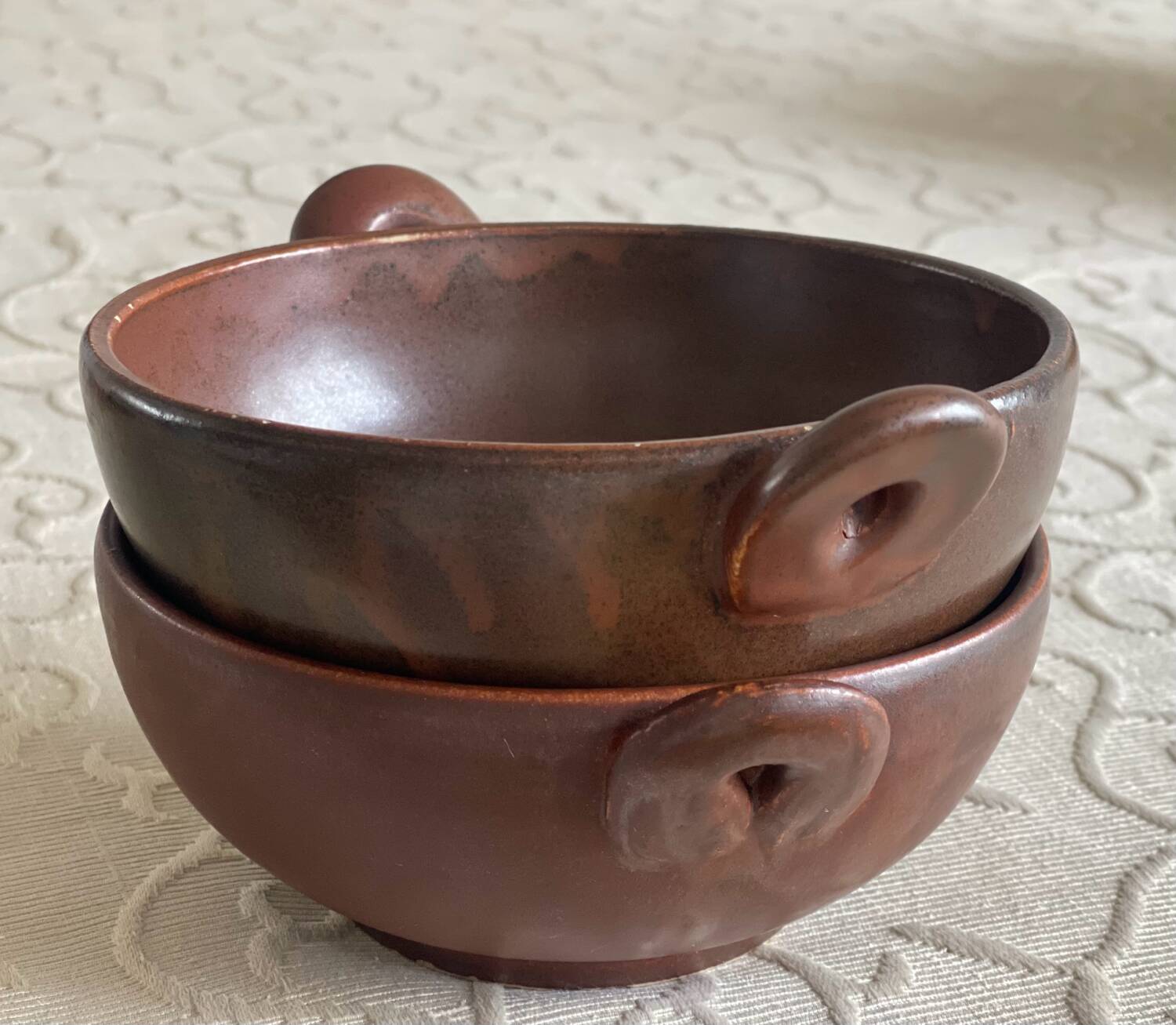 Duo of artisanal stoneware bowls