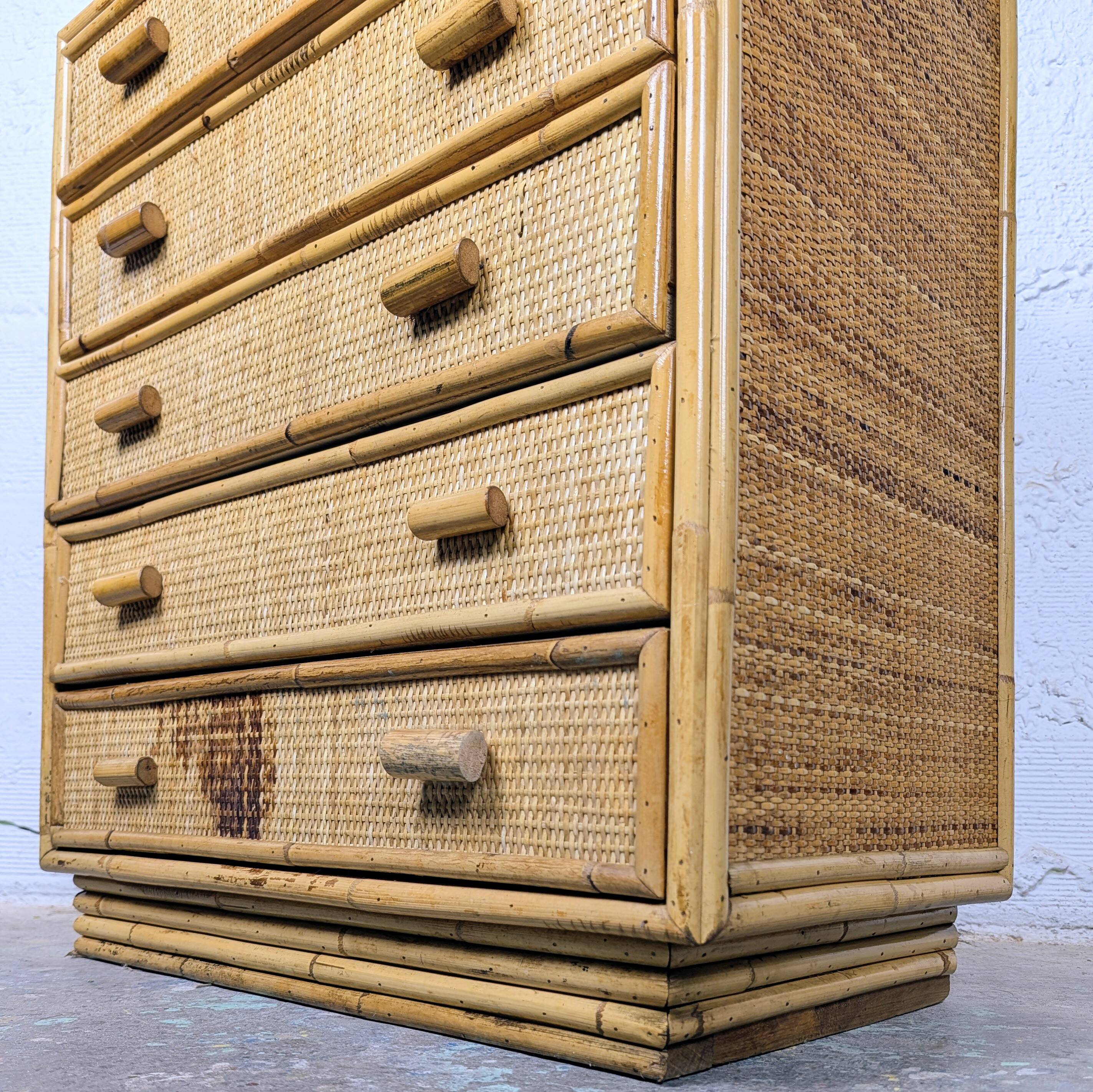 Light rattan chest of drawers with caning