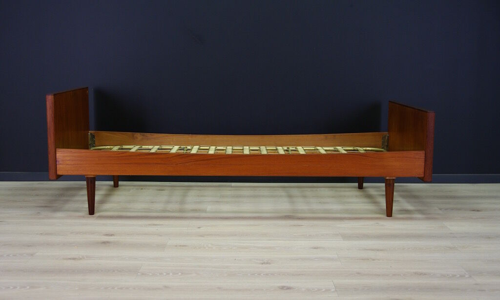 Scandinavian teak daybed