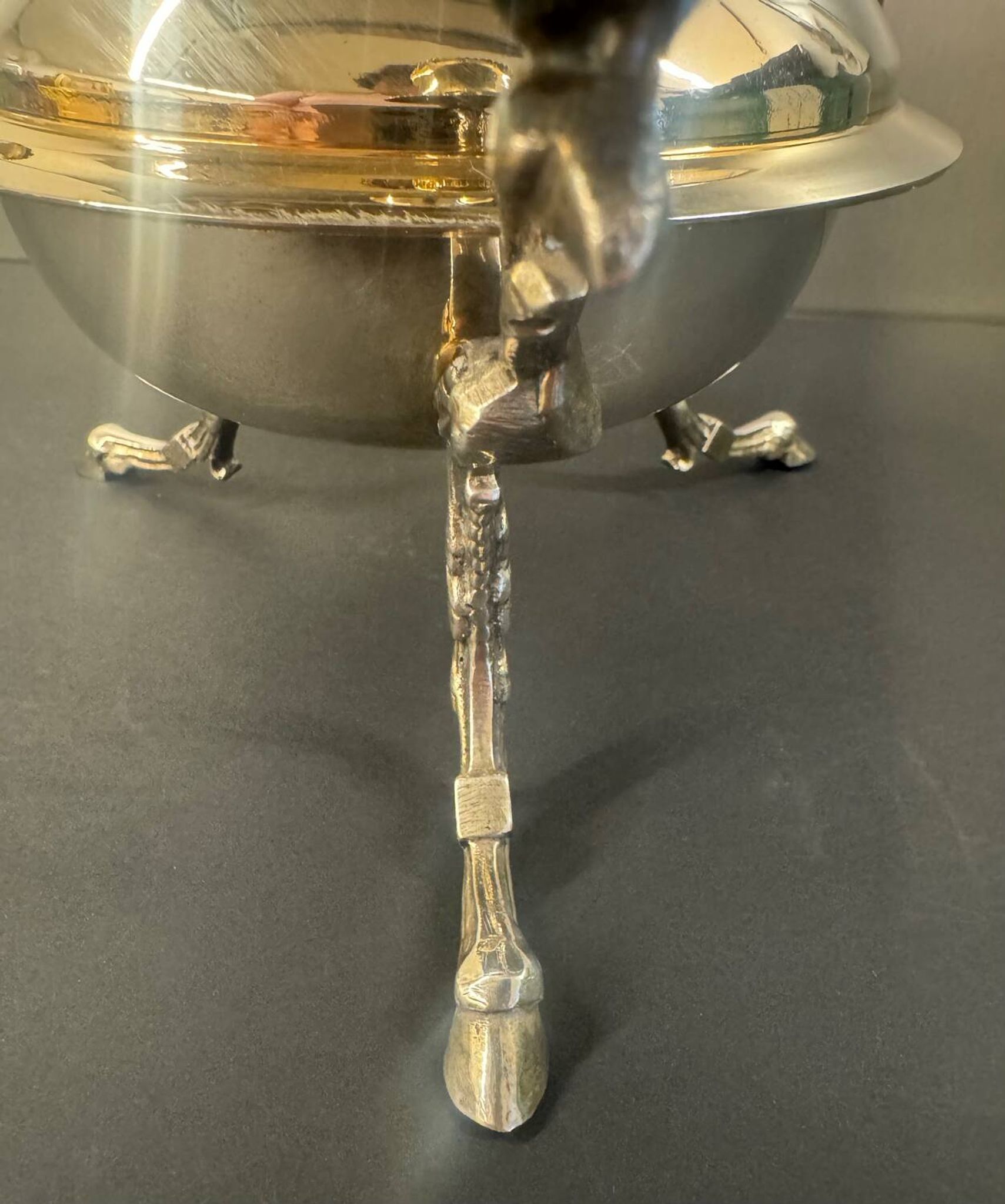 Chandelier quadripode à quatre bras, milieu XX siècle