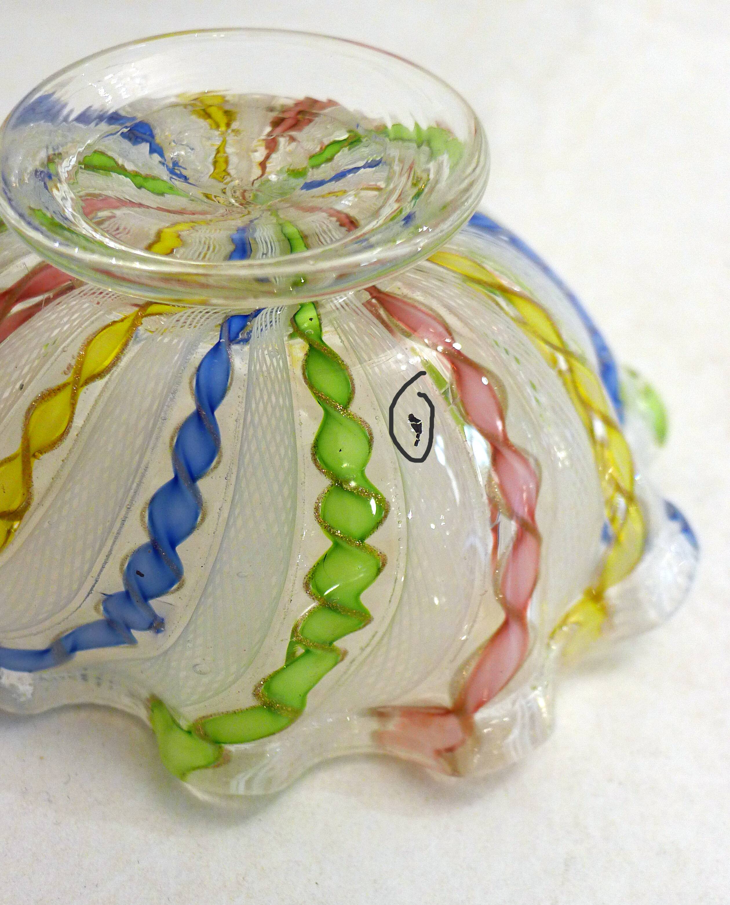 Small tangy glass bowl from Murano, 1960s.