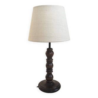 Turned wood lamp