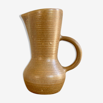 Pitcher sandstone vase