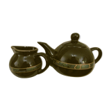 Teapot and his milk pot