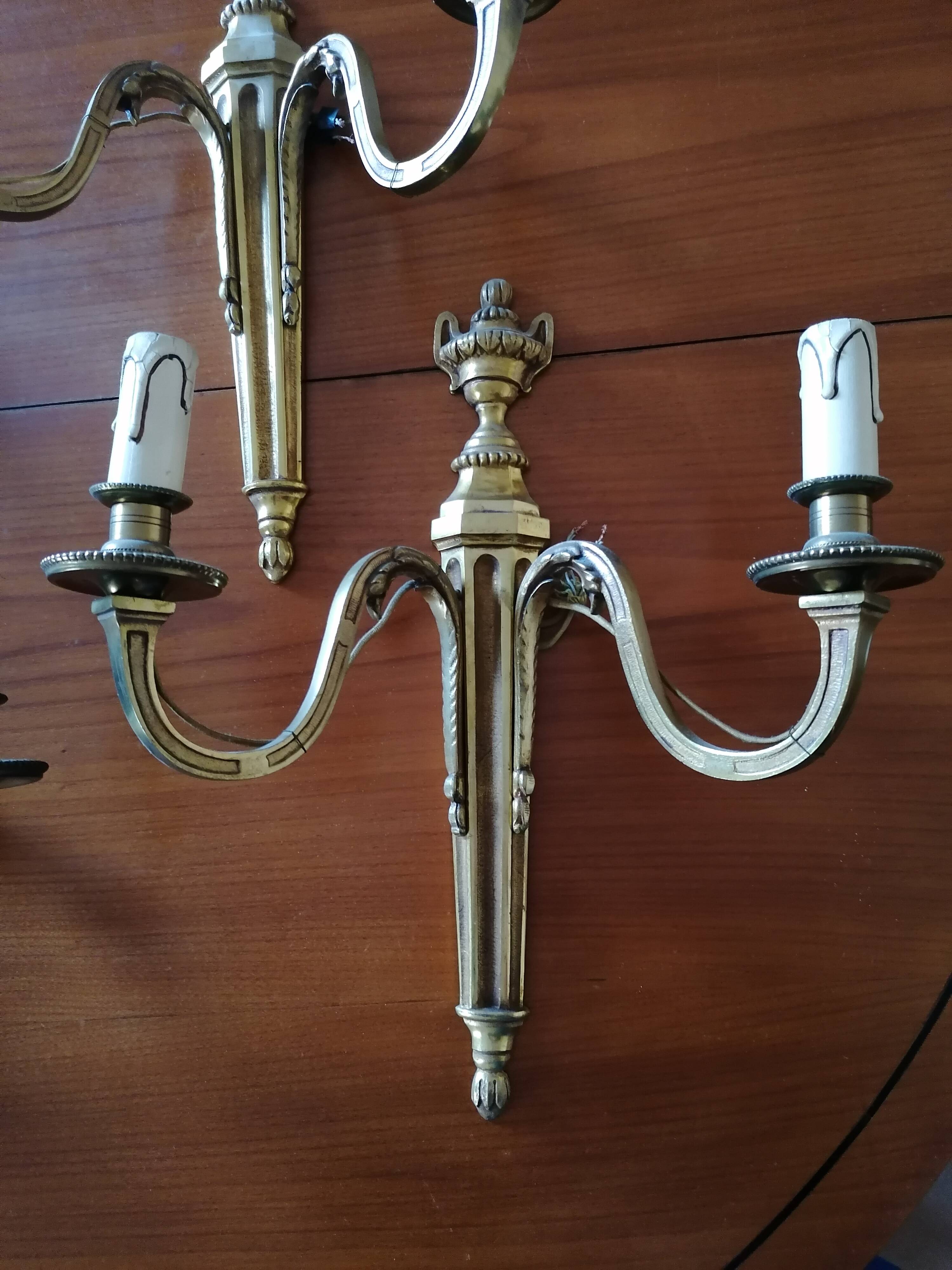 4 2-light bronze wall lights