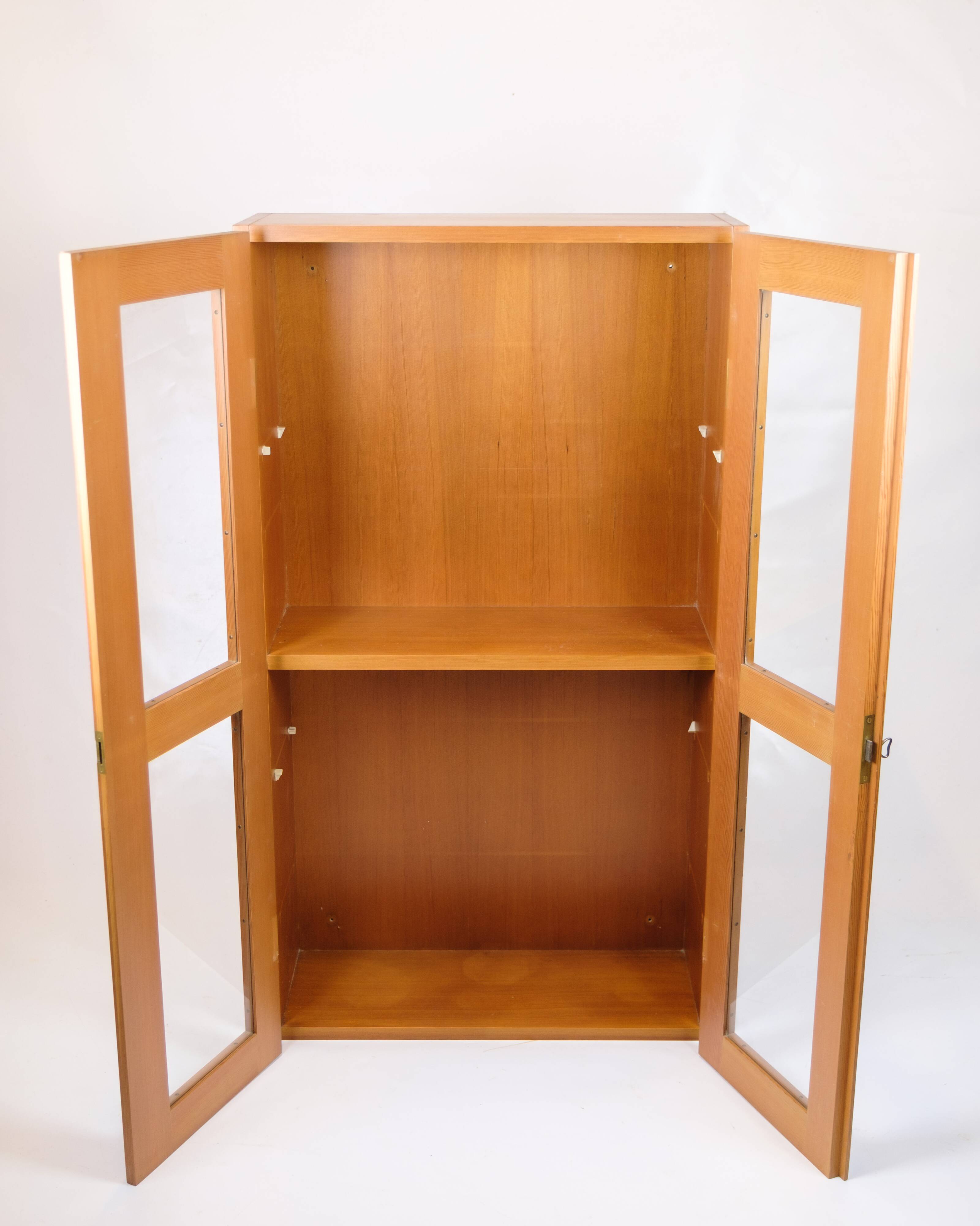 Set of two display cabinets - Oregon pine - Danish design - 1960s
