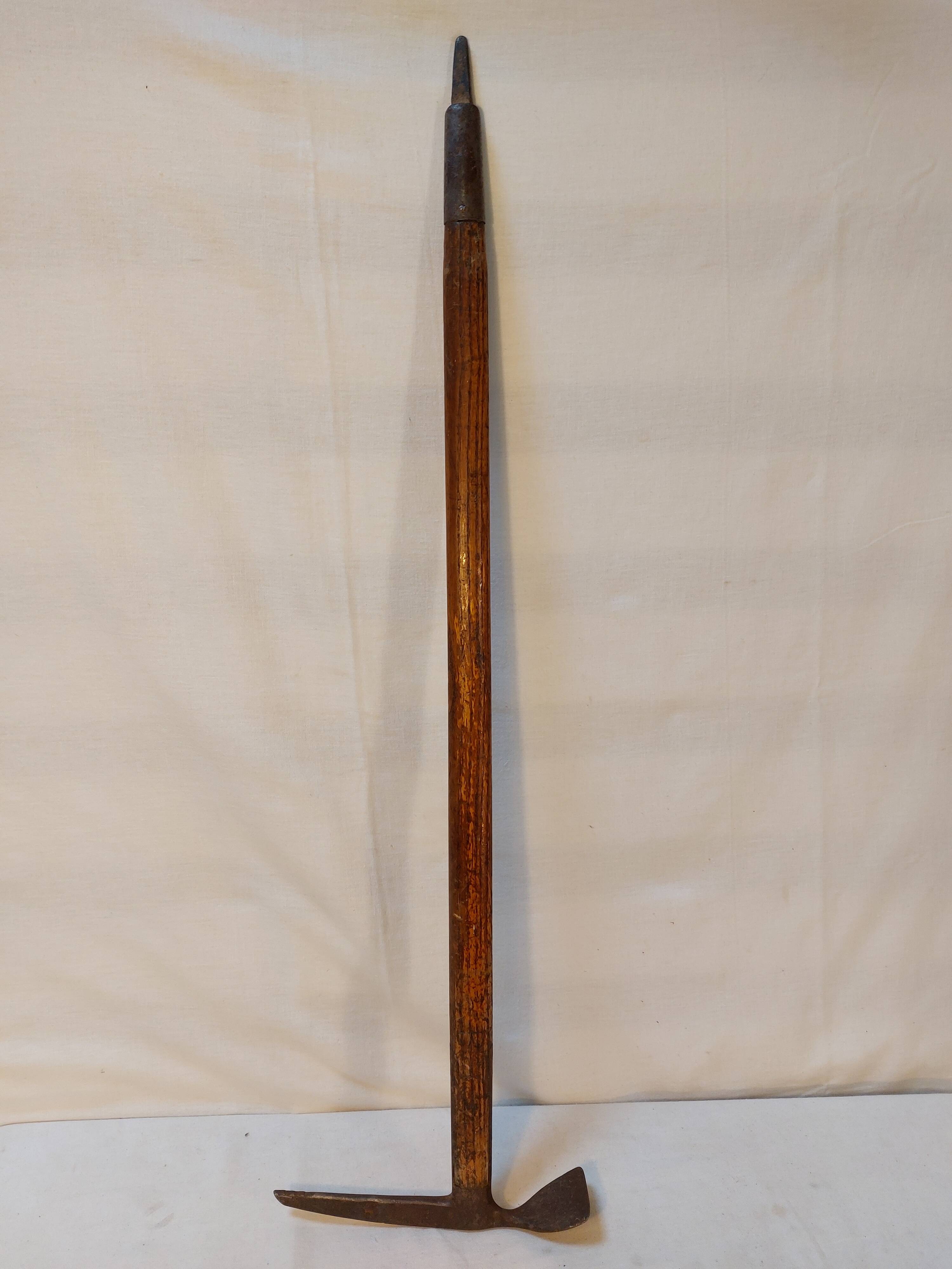 Ancien Piolet de montagne Claudius Simond Chamonix Mont-Blanc 83 cm