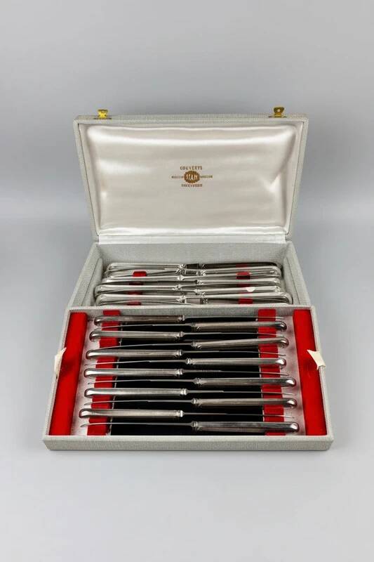 Set of 24 silver-plated knives SFAM, filet model.