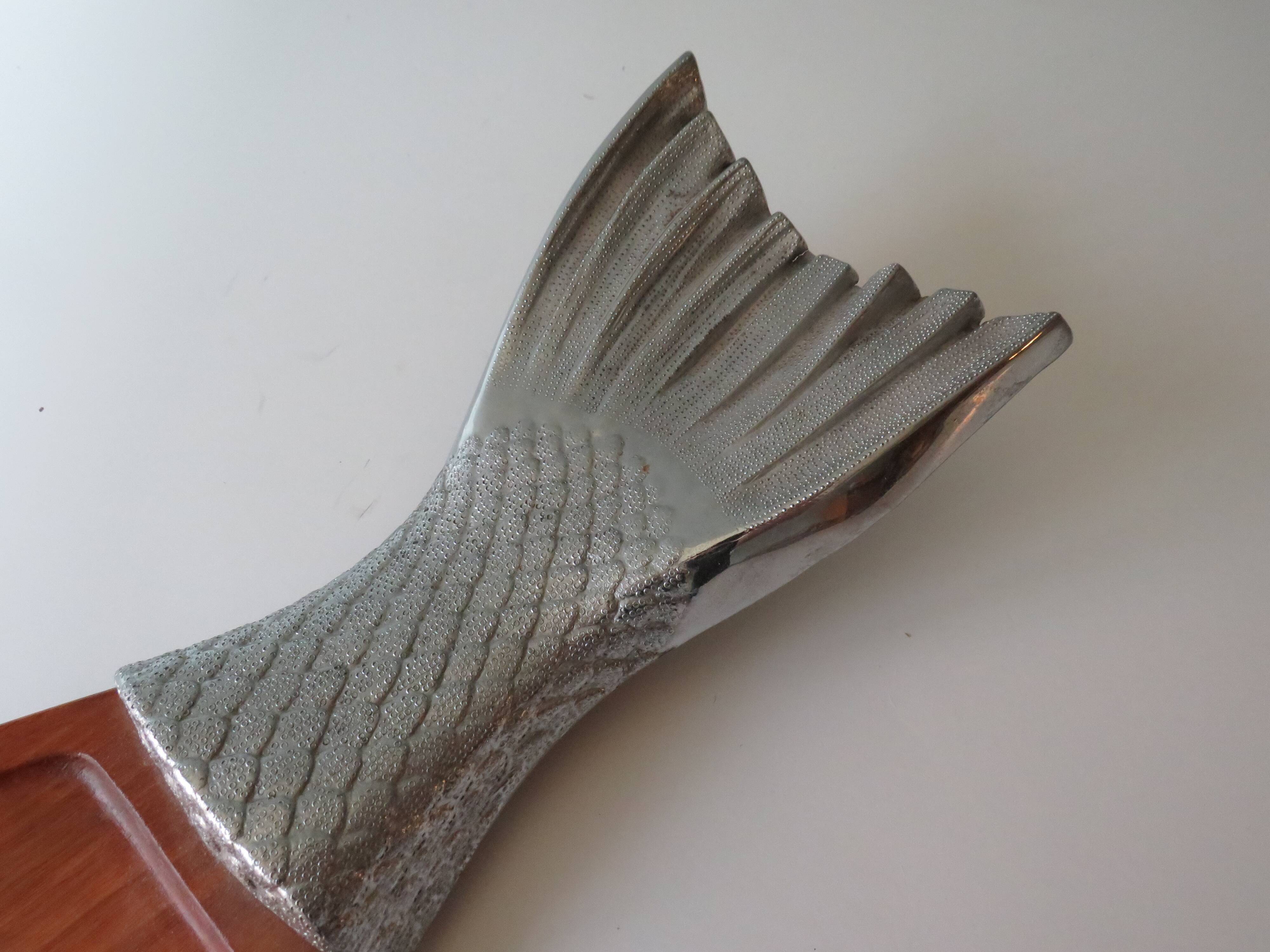 Serving dish, teak fish and silver metal