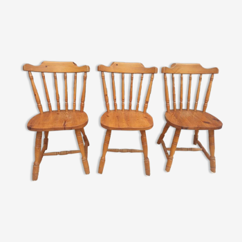 Trio Chairs Country Shaker