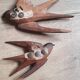 Paire d'hirondelles en bois vintage